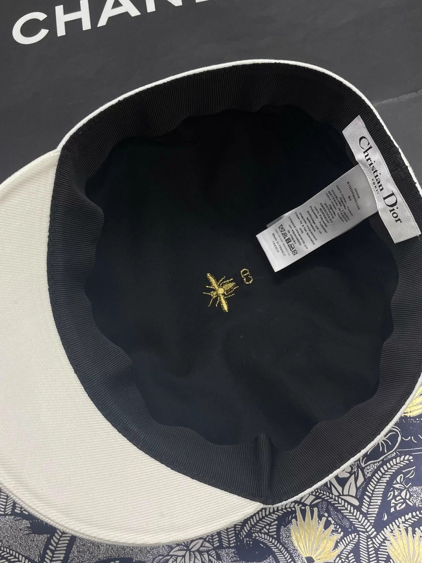 Dior Dior White Graffiti Newsboy Cap Size 57 Size ONE SIZE - 4 Thumbnail
