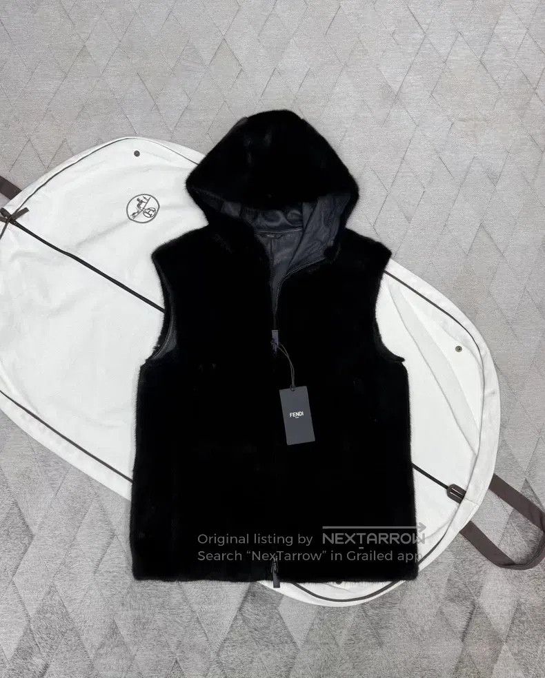 Fendi Fendi Fall/Winter Mini Monster Fur Vest, Faux Fur Size US M / EU 48-50 / 2 - 1 Thumbnail