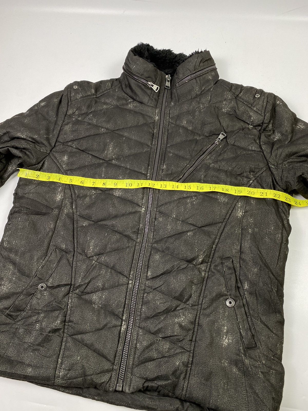 ジャケット・アウター Vkei Black fur jacket ambition #vkei skull python jacket コーティングパイソンに