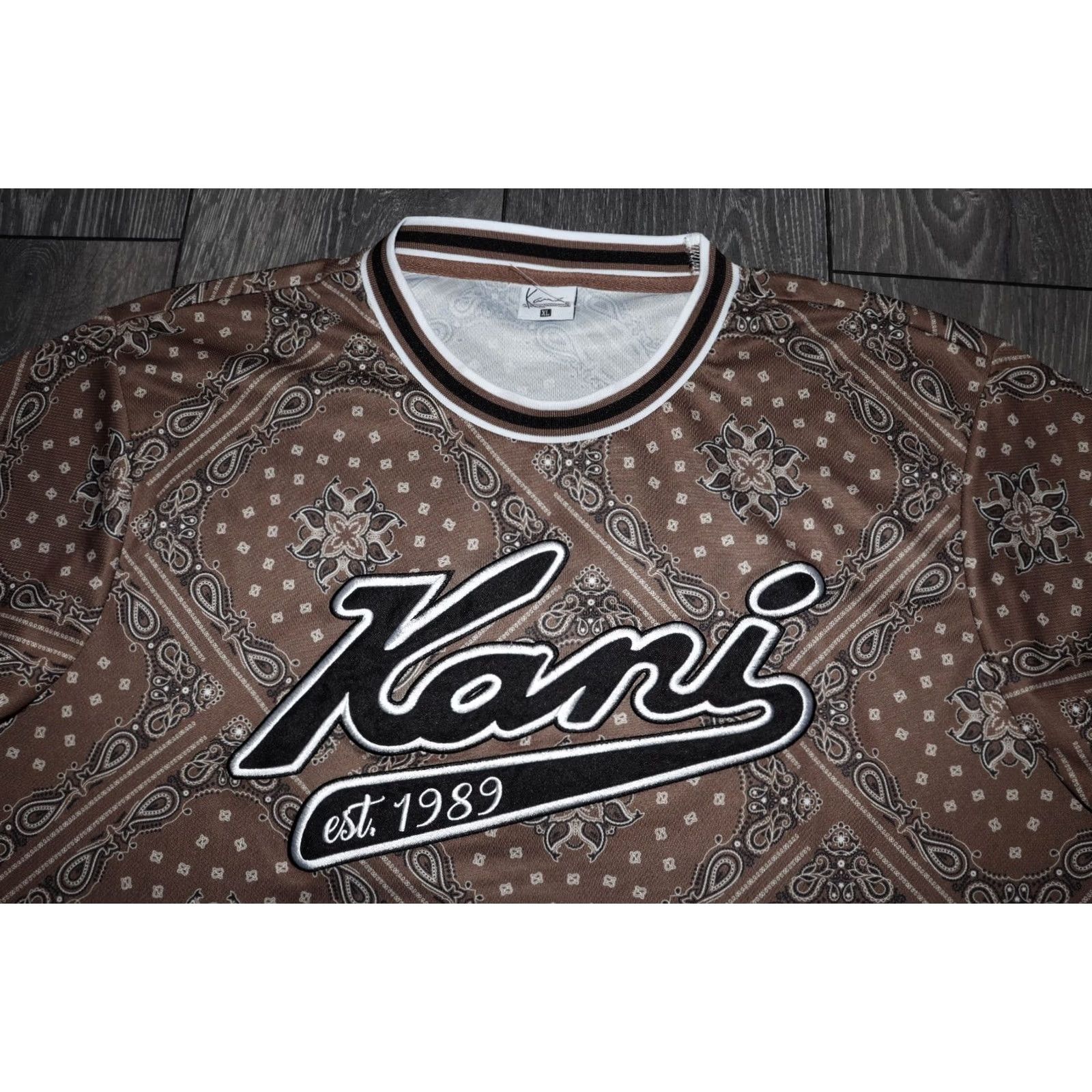 Karl Kani KARL KANI VARSITY PAISLEY PRINT T-SHIRT JERSEY XL MENS BROWN Multicolor 90s Hip Hop Shirt Size US XL / EU 56 / 4 - 2 Thumbnail
