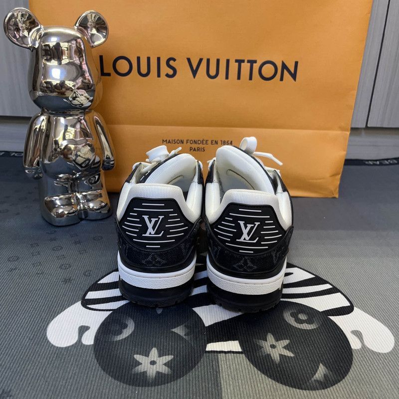 Louis Vuitton Louis Vuitton Classic Low-Top Trainer Sneakers -2508 Size US 9 / EU 42 - 3 Thumbnail
