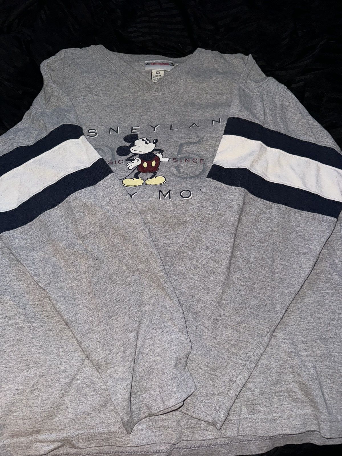 Disney VINTAGE (DISNEYLAND) MICKEY MOUSE CREW 90’s Size US M / EU 48-50 / 2 - 1 Thumbnail