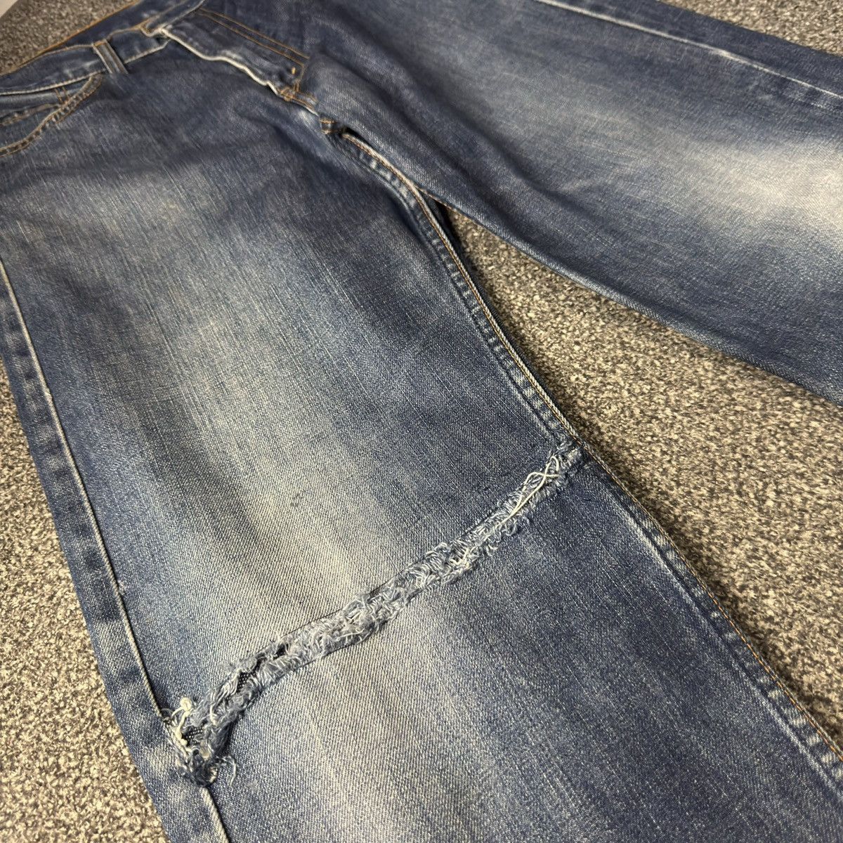 Levi's Vintage Clothing 🔥🇯🇵 Vintage 90s Levis 512 Distressed Flared Baggy Denim Jeans Size US 31 - 4 Thumbnail