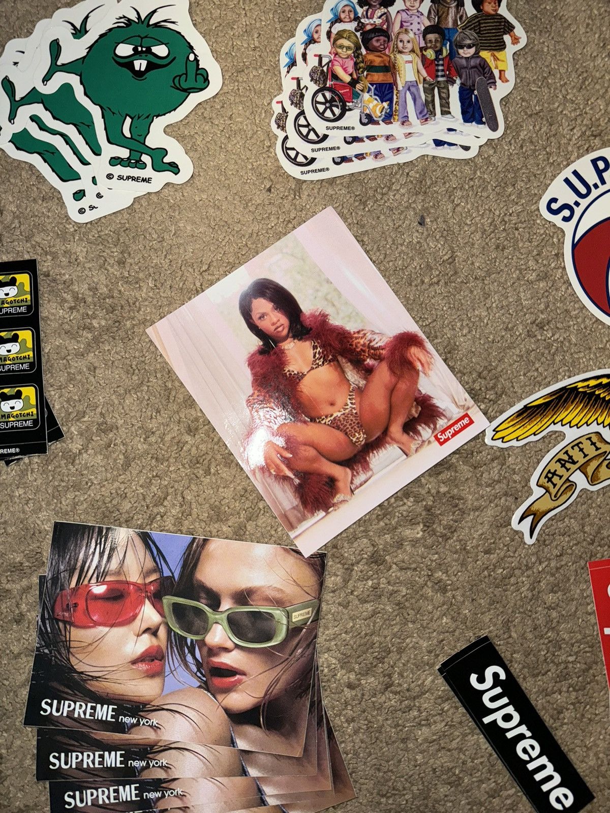 Supreme Supreme Sticker and Free Gift Collection Size ONE SIZE - 7 Thumbnail