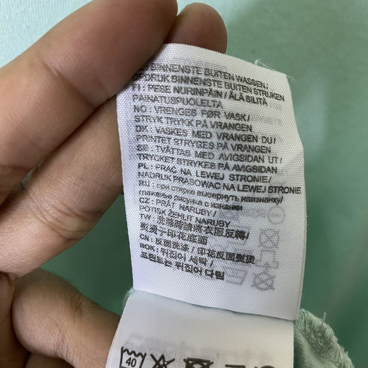 Carhartt Wip Carhartt WIP Thai Font Nice Design L/S T Shirt Size US L / EU 52-54 / 3 - 6 Thumbnail