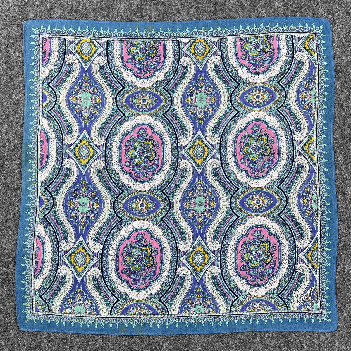 Kenzo Kenzo Handkerchief / Bandana / Neckerchief / Headscarf B310 Size ONE SIZE - 2 Thumbnail