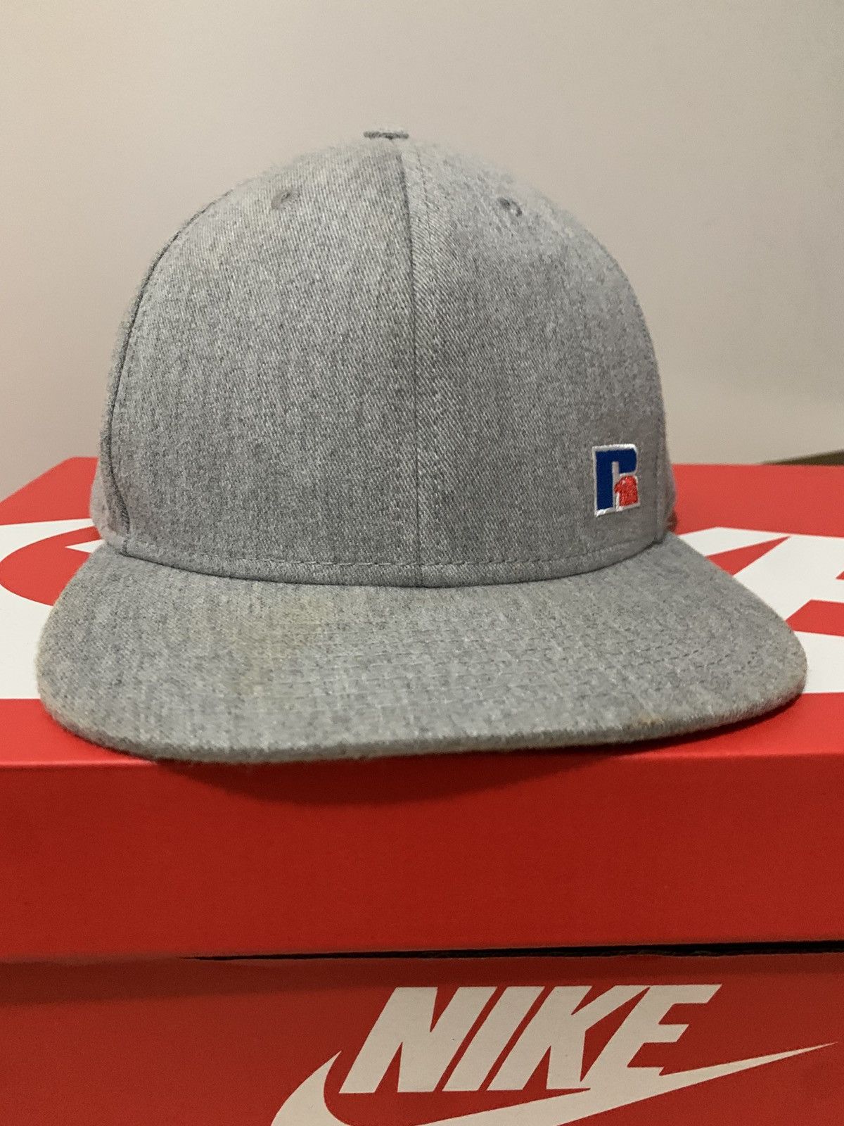 Russell Athletic Russel Athletic cap never worn and in good condition Size 28 - 1 Preview