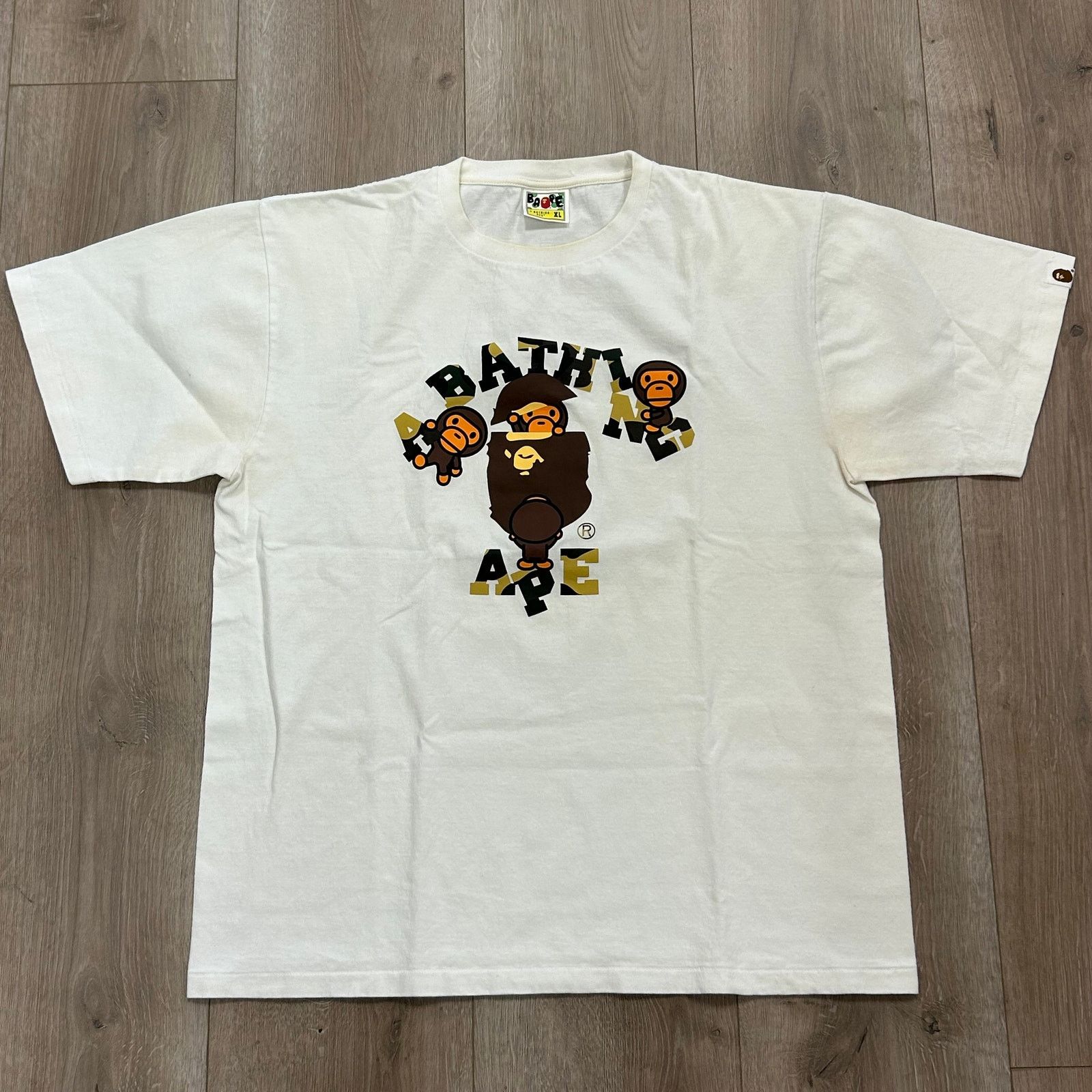 Bape BAPE A Bathing Ape Camo College Milo Tee White/Green size XL Size US XL / EU 56 / 4 - 1 Thumbnail