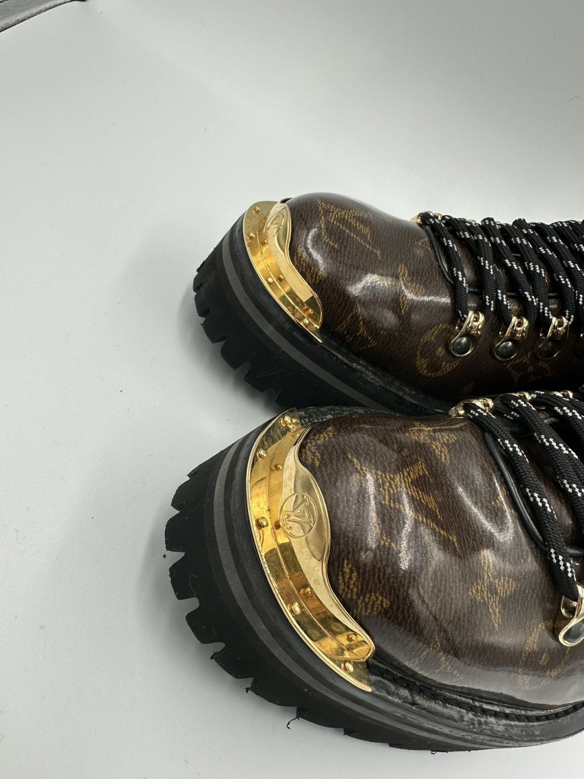 Louis Vuitton Louis Vuitton Rare Boots Size US 5.5 / IT 35.5 - 11 Thumbnail