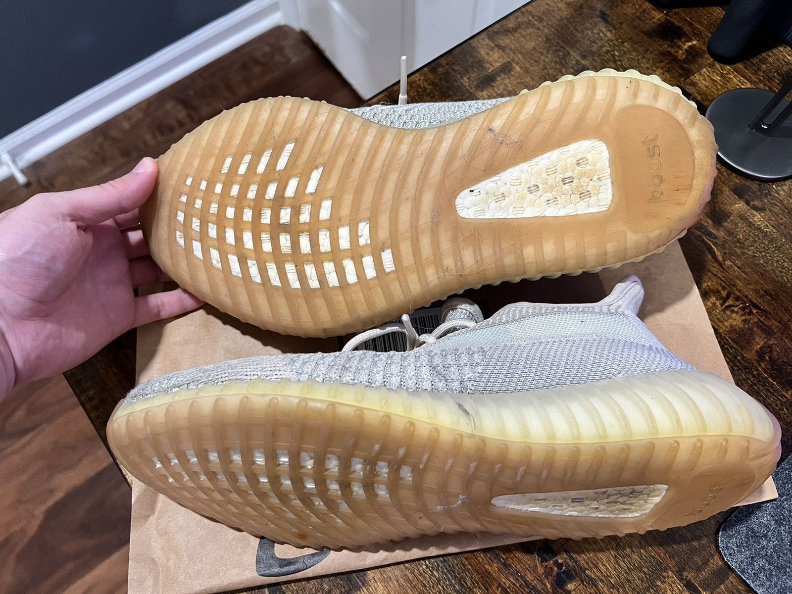 Adidas × Yeezy Yeezy 350 V2 Citrin Size US 12 / EU 45 - 4 Thumbnail