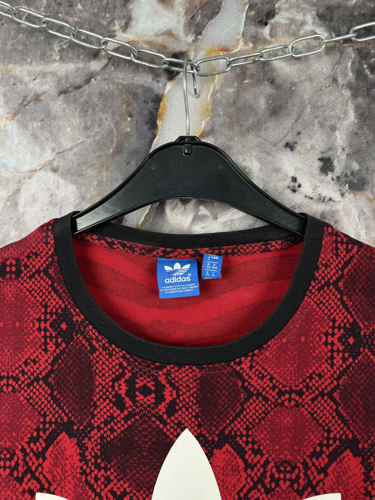 Adidas Adidas Originals Women’s Red Snake Print TShirt Trefoil Logo Size XS / US 0-2 / IT 36-38 - 7 Thumbnail