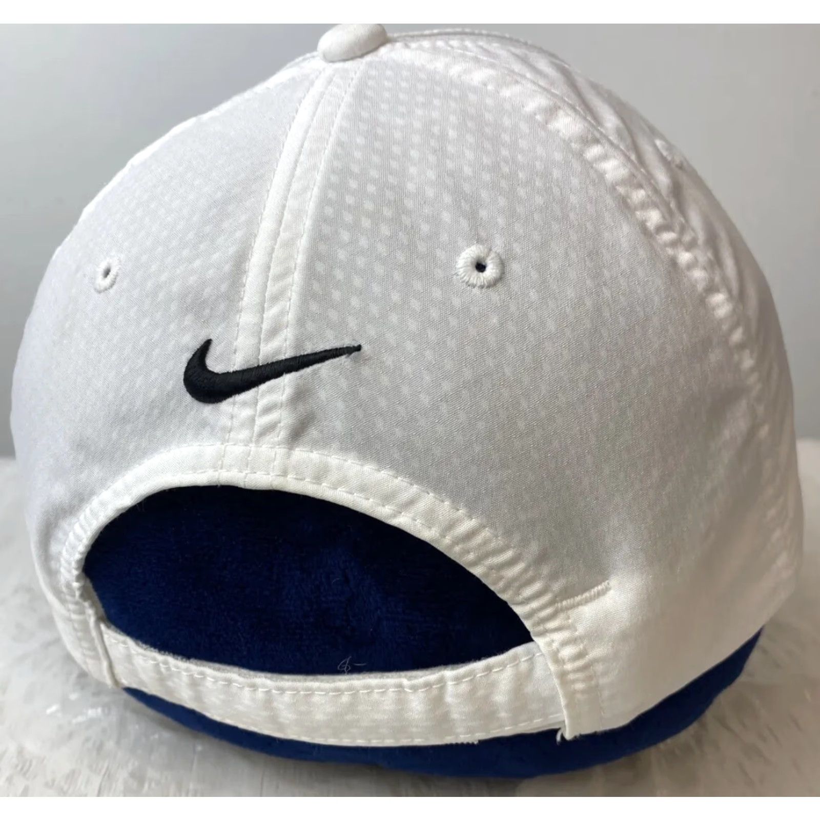 Nike Nike Men's Hat Adjustable Polyester Athletic Training Swoosh Logo Cap/H30 Size ONE SIZE - 3 Thumbnail