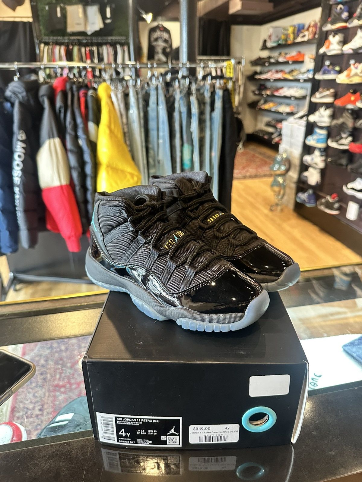 Jordan Brand Jordan 11 Retro Gamma 2025 DS Size US 4 / IT 34 - 1 Thumbnail