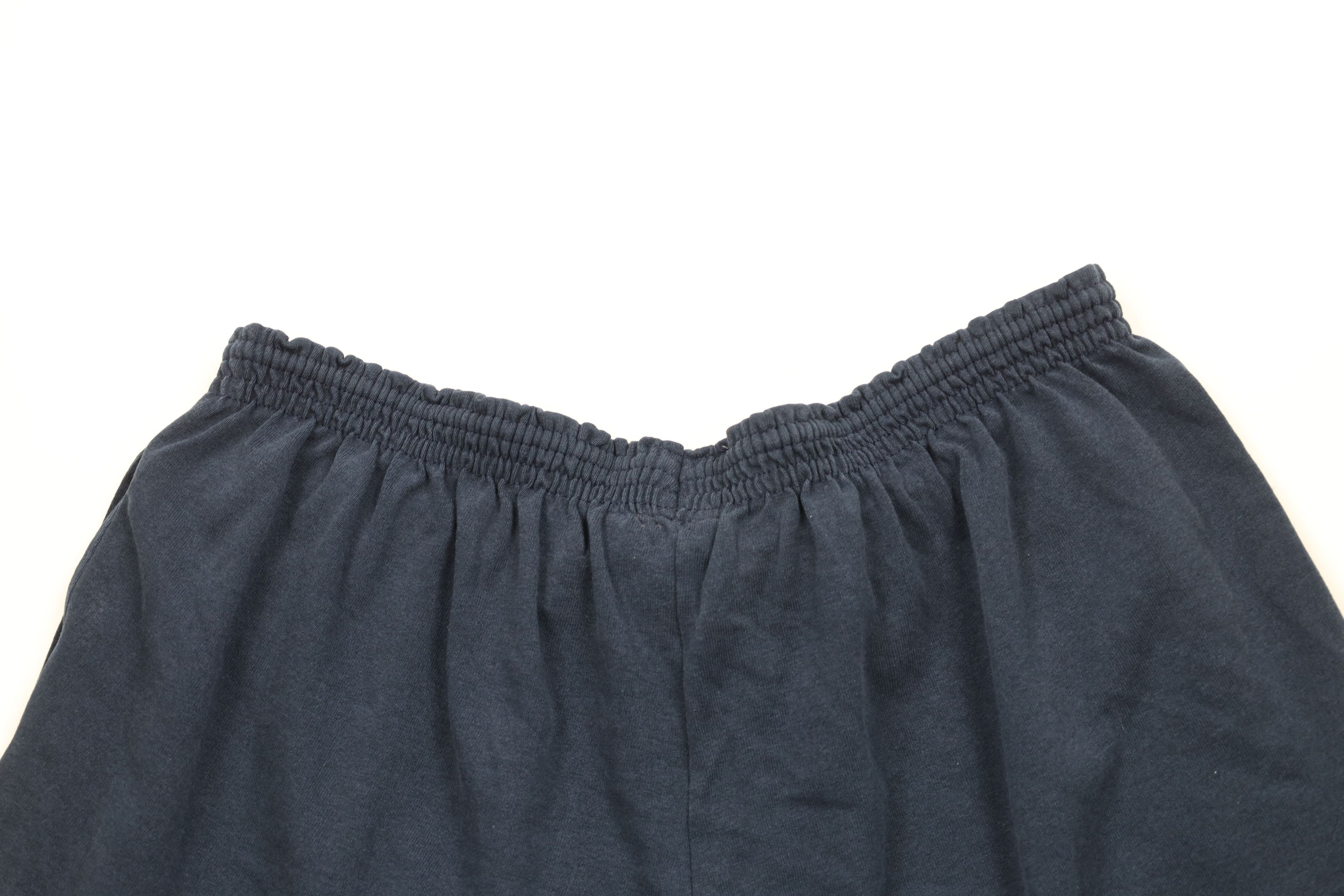 Champion × Vintage Vintage Champion Classic Logo Heavyweight Above Knee Shorts Size US 38 / EU 54 - 9 Thumbnail