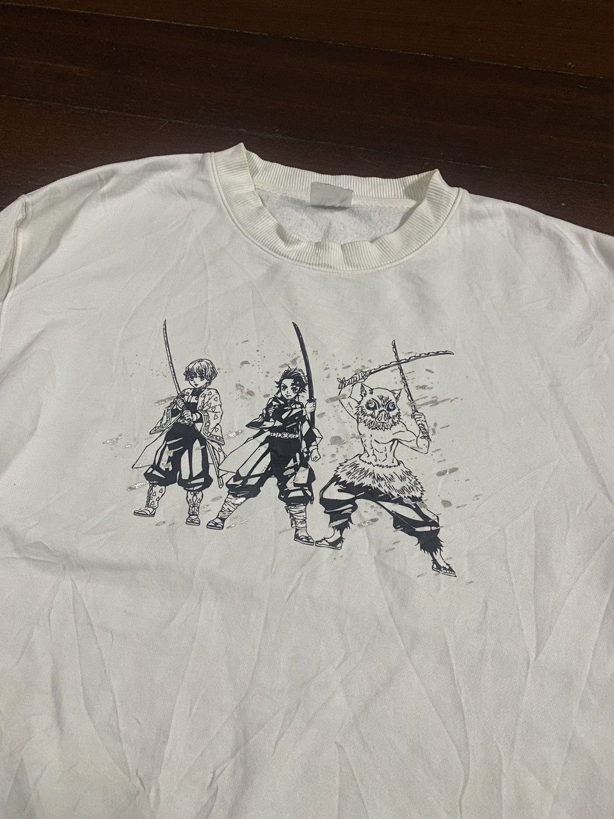 Anime RARE Kimetsu No Yaiba sweatshirt Size US M / EU 48-50 / 2 - 6 Thumbnail