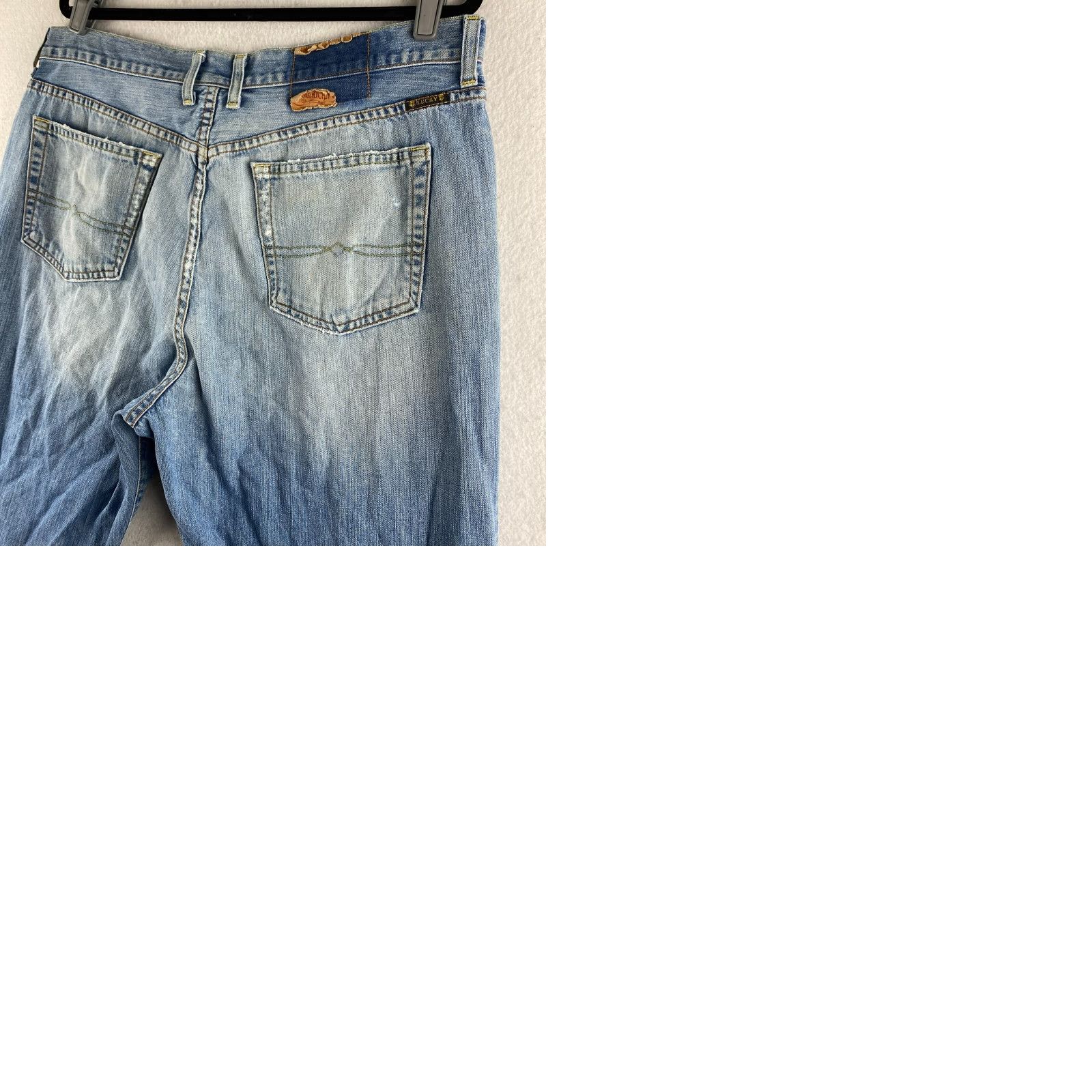 Lucky Brand Lucky Brand Jeans Mens 38 Blue Distressed Straight 5-Pocket Denim Relaxed Regular Zip Belt Loops Inseam 32 N/A Size US 38 / EU 54 - 11 Thumbnail