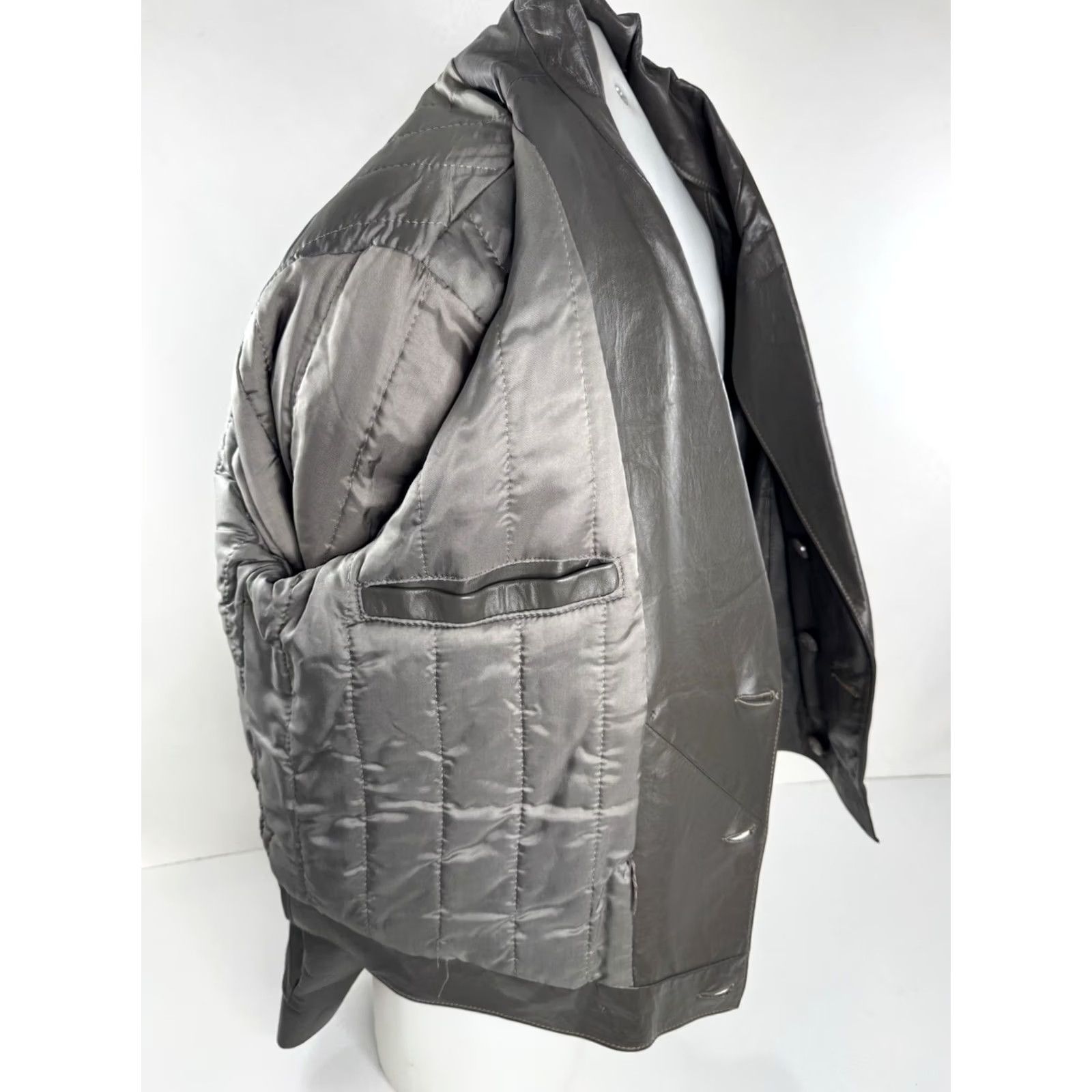 Oleg Cassini OLEG CASSINI Leather Double Breasted Vintage Mens 46 Bomber Jacket Gray 90s Men’s Hoodie? Size US S / EU 44-46 / 1 - 7 Thumbnail