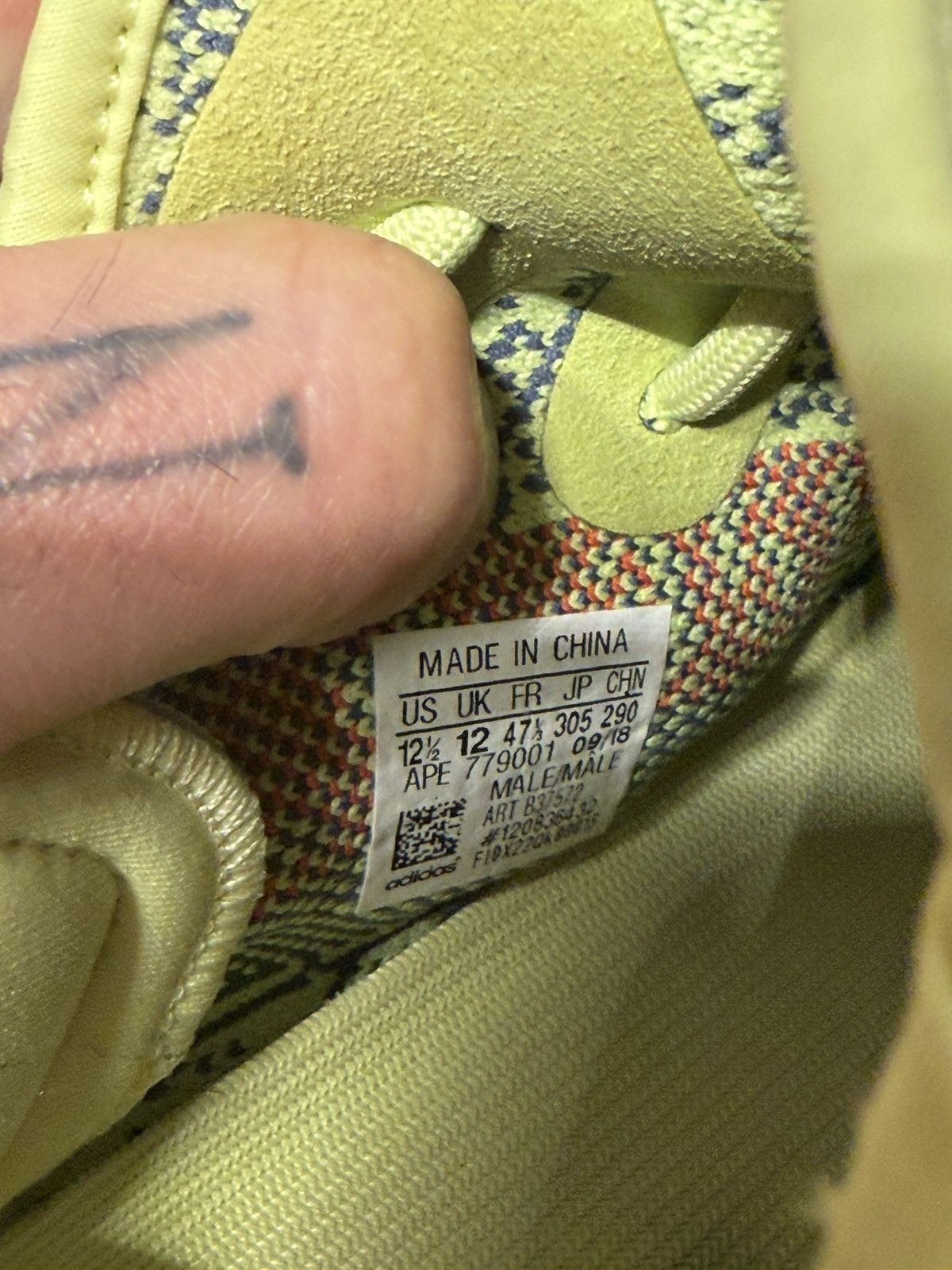 Yeezy Adidas Yeezy Boost 350 V2 Frozen Yellow 12.5US Size US 12.5 / EU 45-46 - 7 Thumbnail