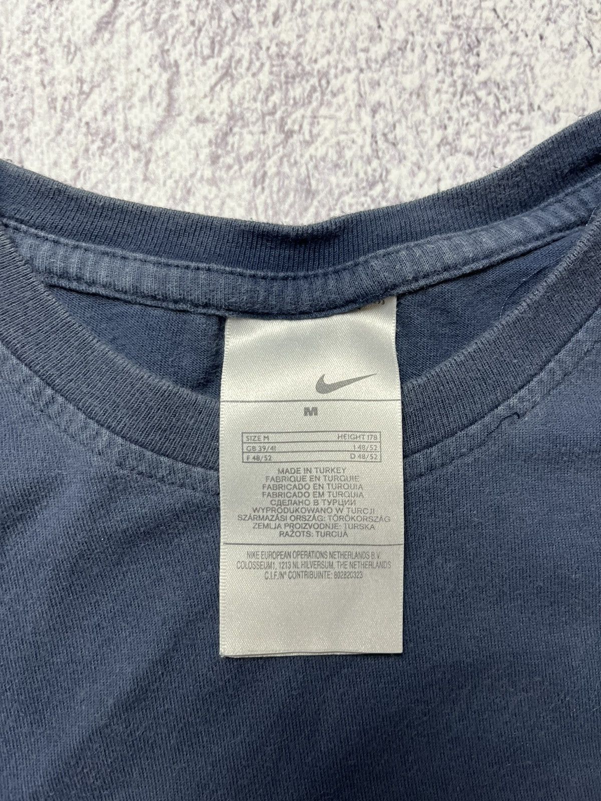 Nike Rare NIKE Tee Y2K T-Shirt Graphic Vintage 90s Size US M / EU 48-50 / 2 - 11 Thumbnail