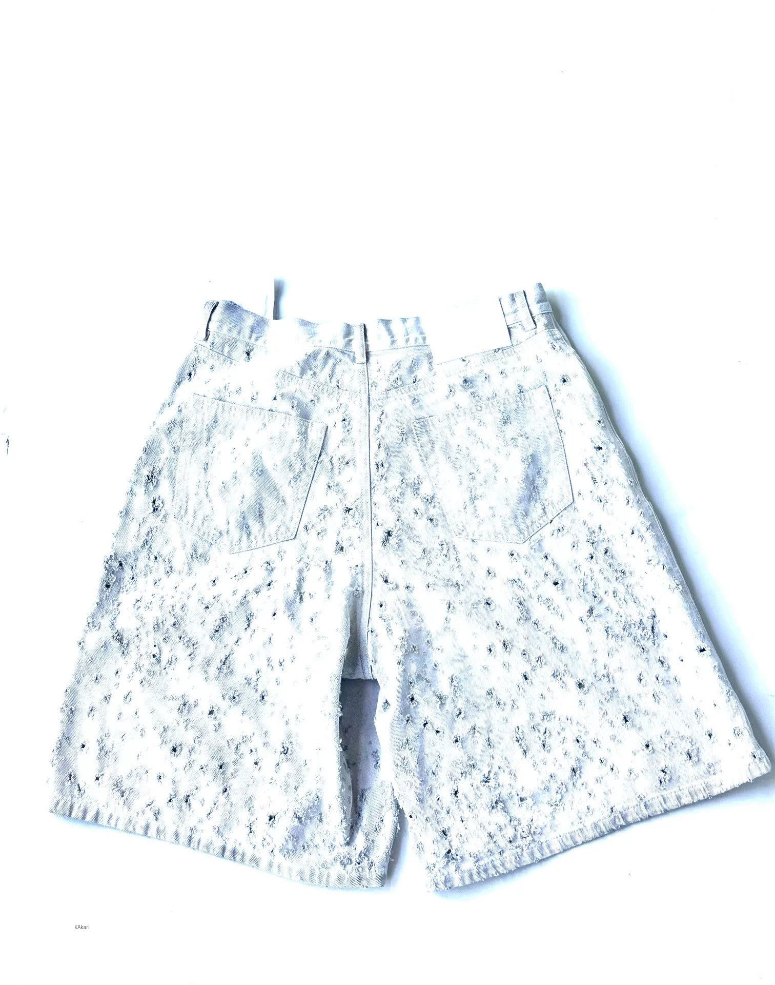 Maison Margiela Maison Margiela MM6 White Distressed Shorts Size US 31 - 2 Thumbnail