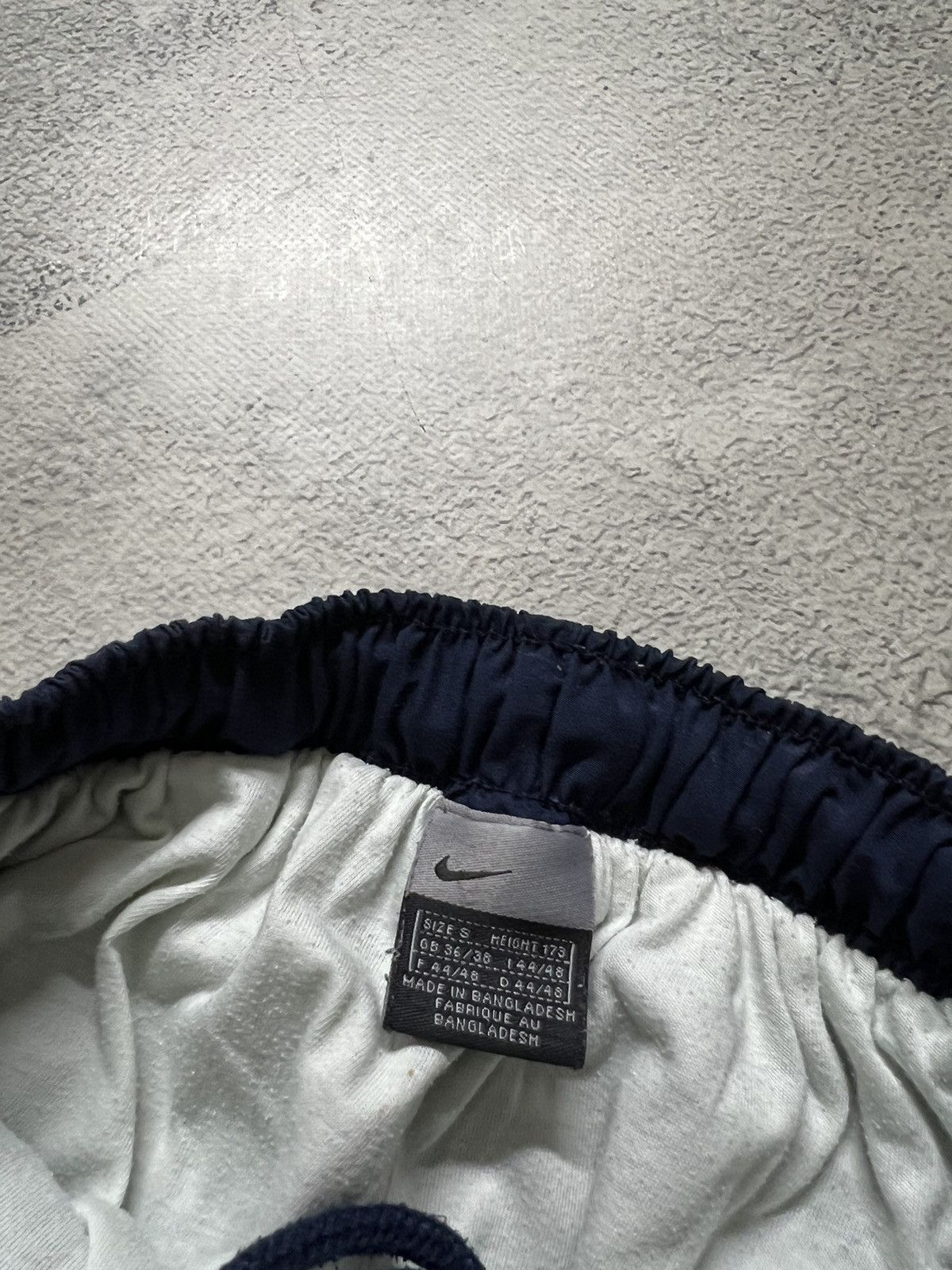 Vintage Vintage Y2K Nike Faded Nylon Mini Swoosh Drill Pants 00’s Size US 30 / EU 46 - 10 Thumbnail