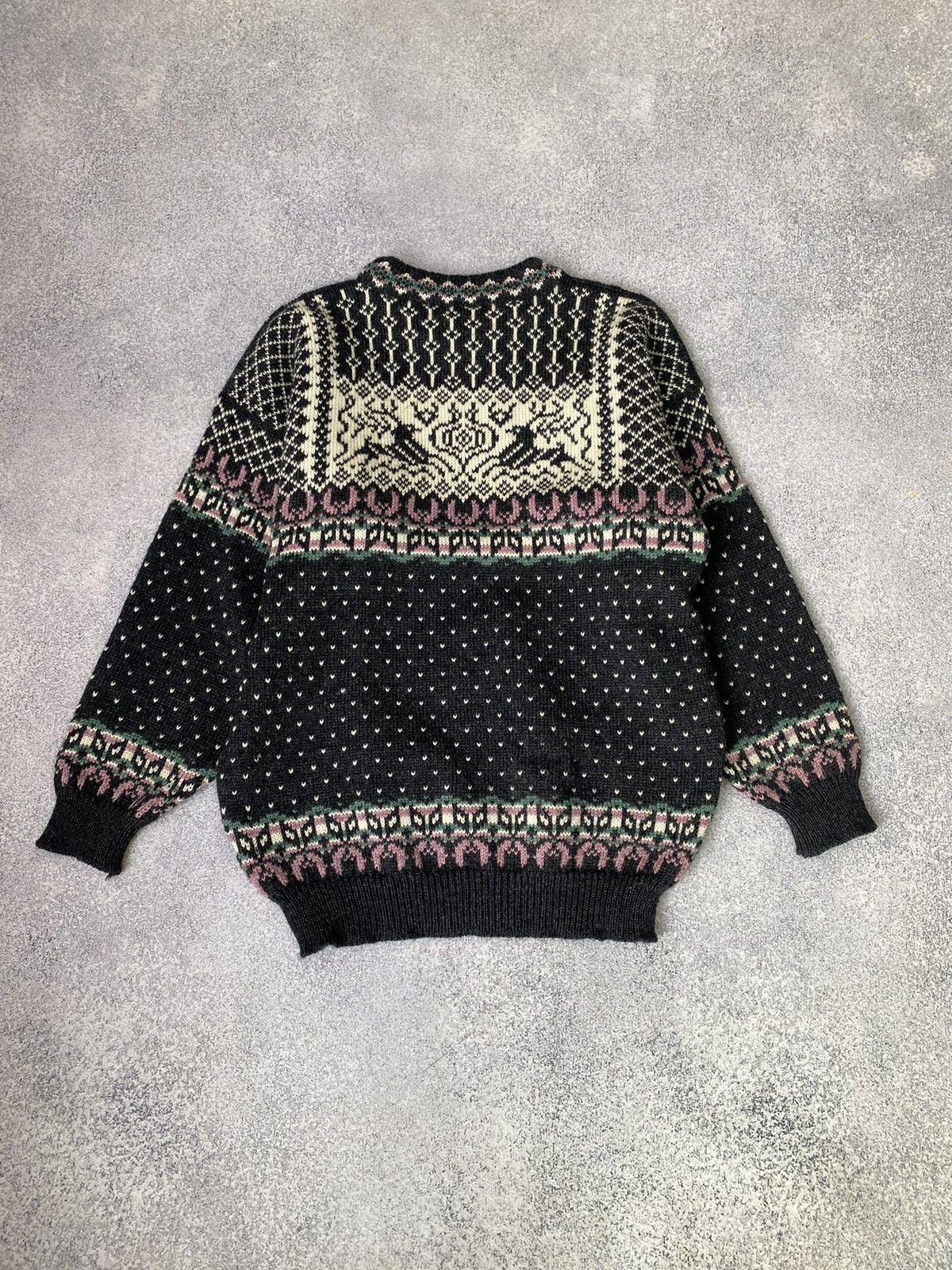 Dale Of Norway × Vintage Vintage DALE OF NORWAY Deer Fair Isle Wool Knit Ski Sweater Size US L / EU 52-54 / 3 - 10 Thumbnail