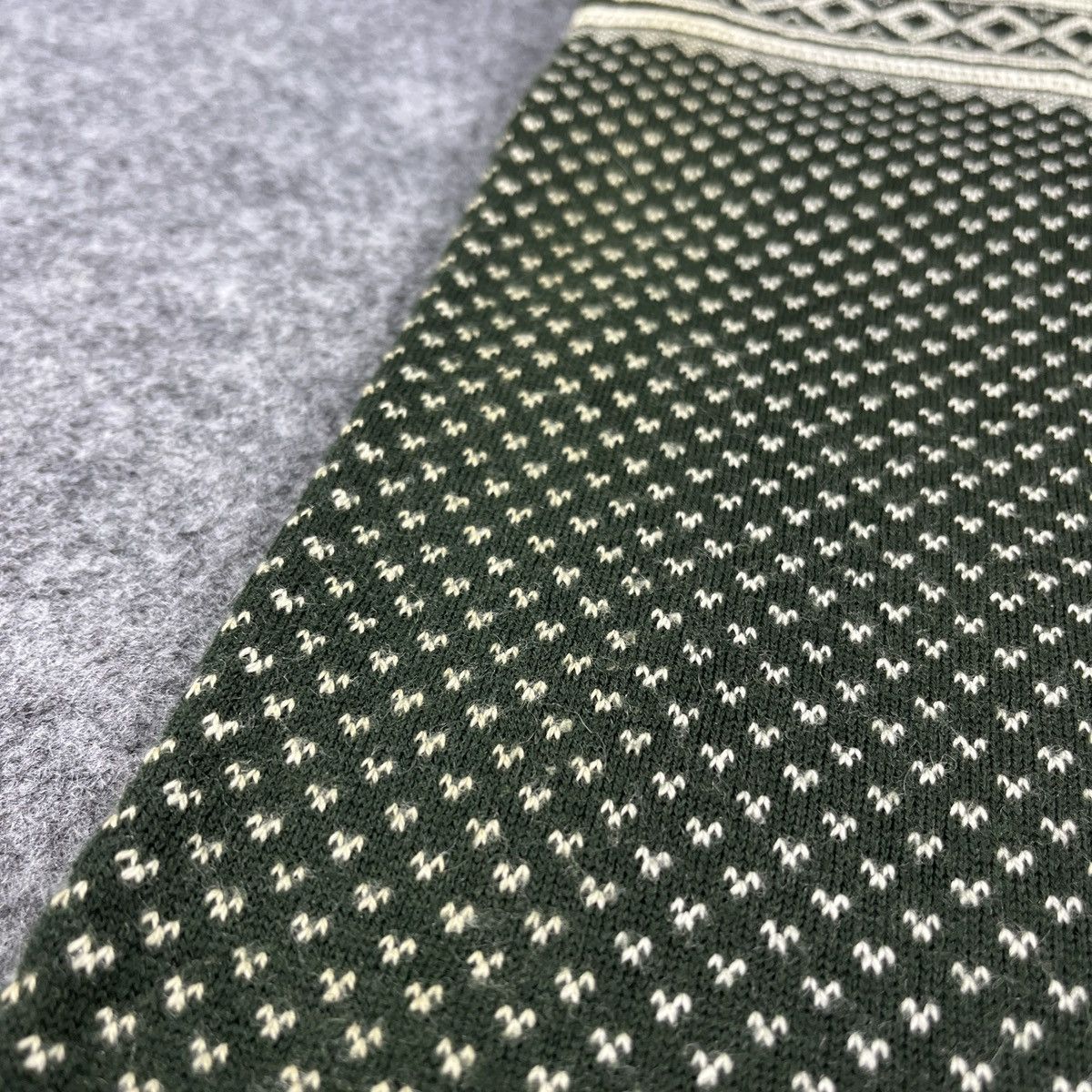Hiroko Koshino Homme Hiroko Koshino Scarf / Muffler / Neckwear T1520 Size ONE SIZE - 10 Thumbnail