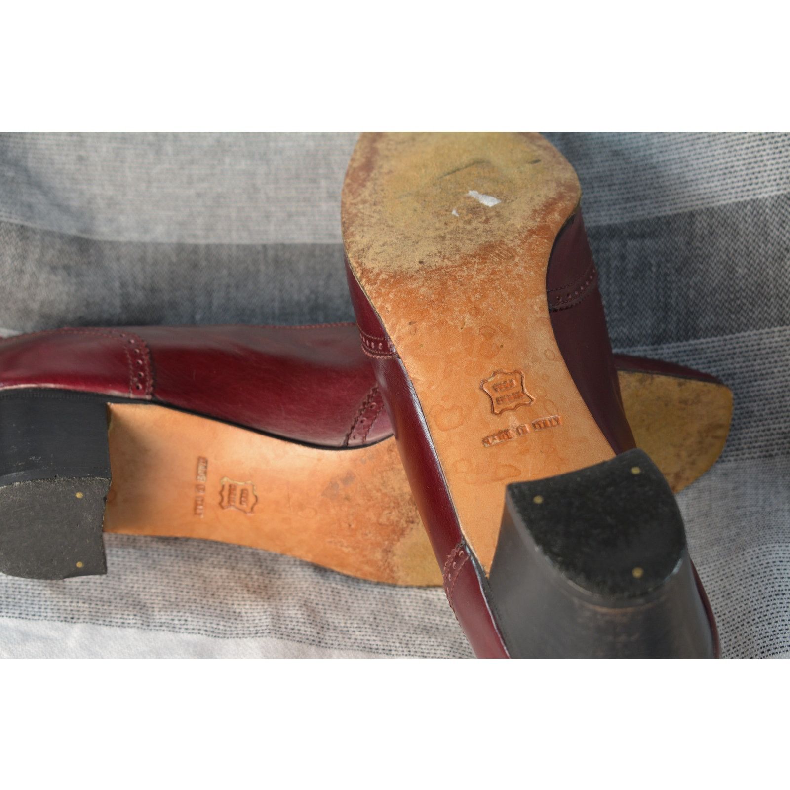 Salvatore Ferragamo Vintage Salvatore Ferragamo burgundy leather tassel loafers Size US 8 / IT 38 - 5 Thumbnail