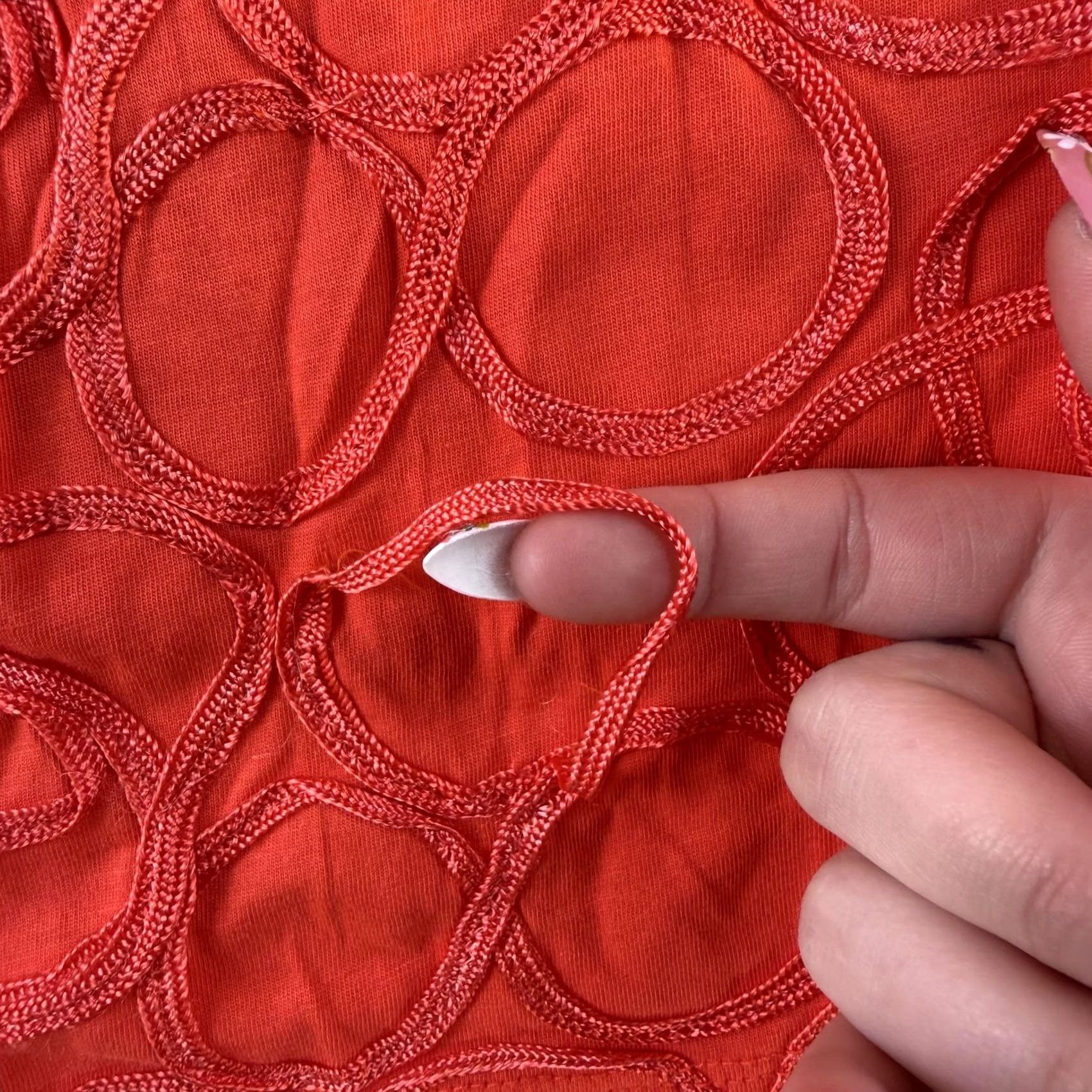 Ann Taylor Ann Taylor Tank Top Womens Medium Orange Scoop Neck Embroidered Geometric Size M / US 6-8 / IT 42-44 - 2 Thumbnail