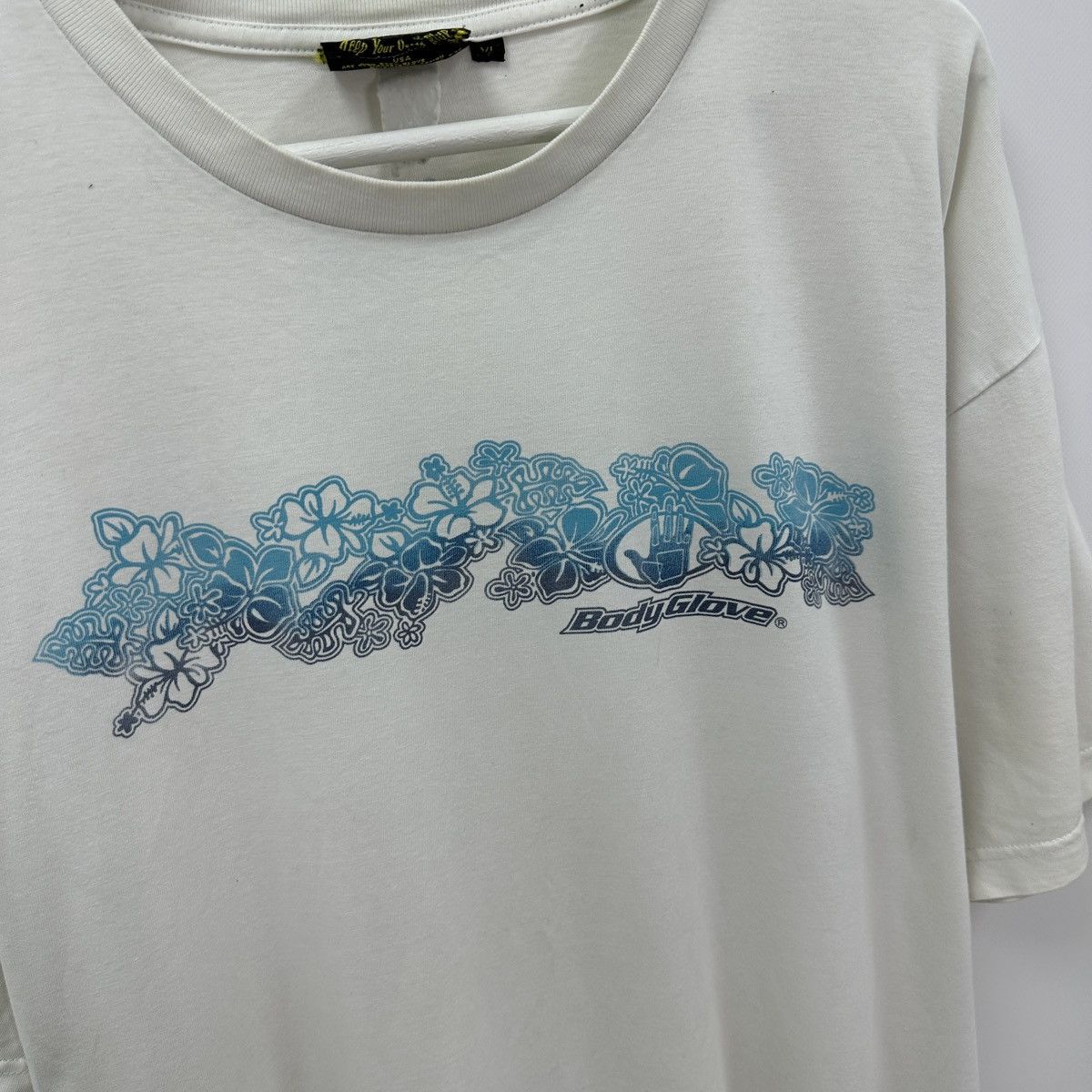 Body Glove Vintage 90s Body Glove Surfing tee Hawaiian flowers y2k og Size US XL / EU 56 / 4 - 4 Thumbnail