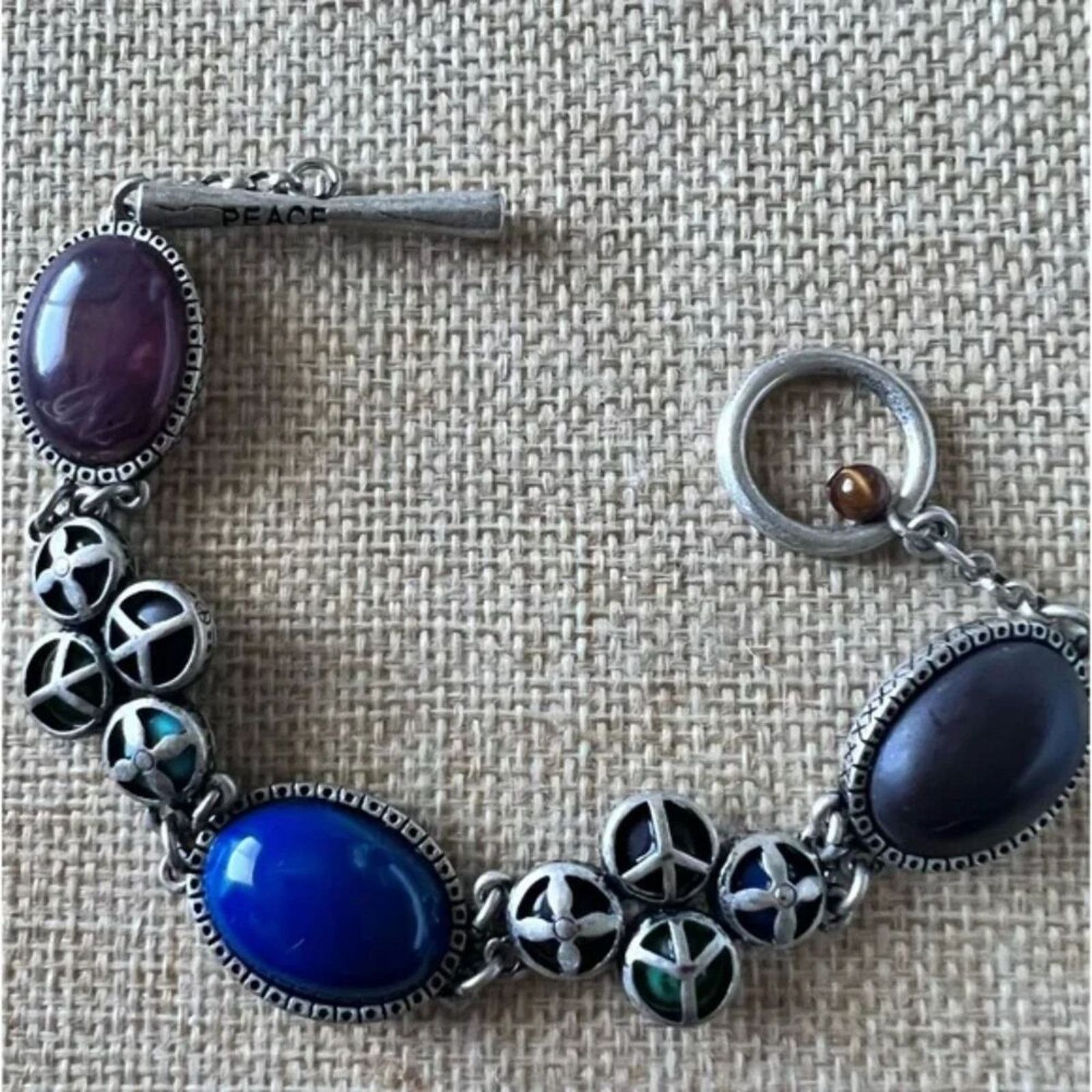 Other Bracelet Silver Tone Peace Signs Faux Stone 7” Size ONE SIZE - 1 Thumbnail