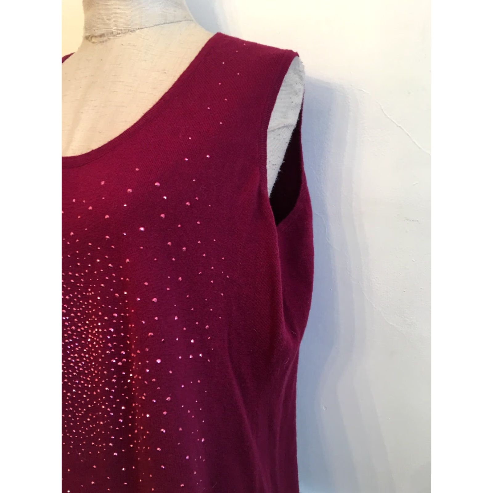 Vintage VINTAGE Randolph Duke Sleeveless Tank Shell Women's 1X Fuschia Embellished Cotton Blend 53% cotton 40% viscose 7% nylon Tank Women 1X Pink Sh Size XL / US 12-14 / IT 48-50 - 3 Thumbnail
