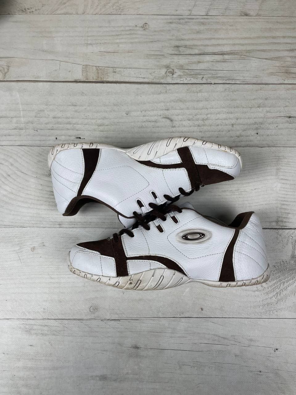 Oakley Vintage Oakley Tenis Leather Shoes Metal Logo Sneakers Size US 9 / EU 42 - 2 Thumbnail