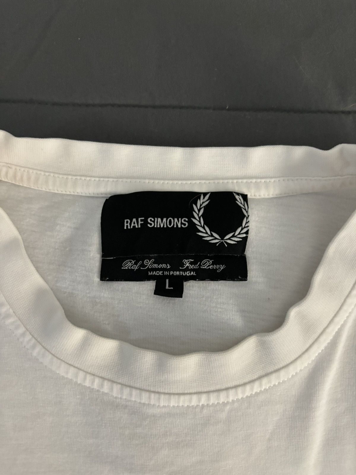 Raf Simons Raf Simon’s Pin T shirt Size US L / EU 52-54 / 3 - 4 Thumbnail
