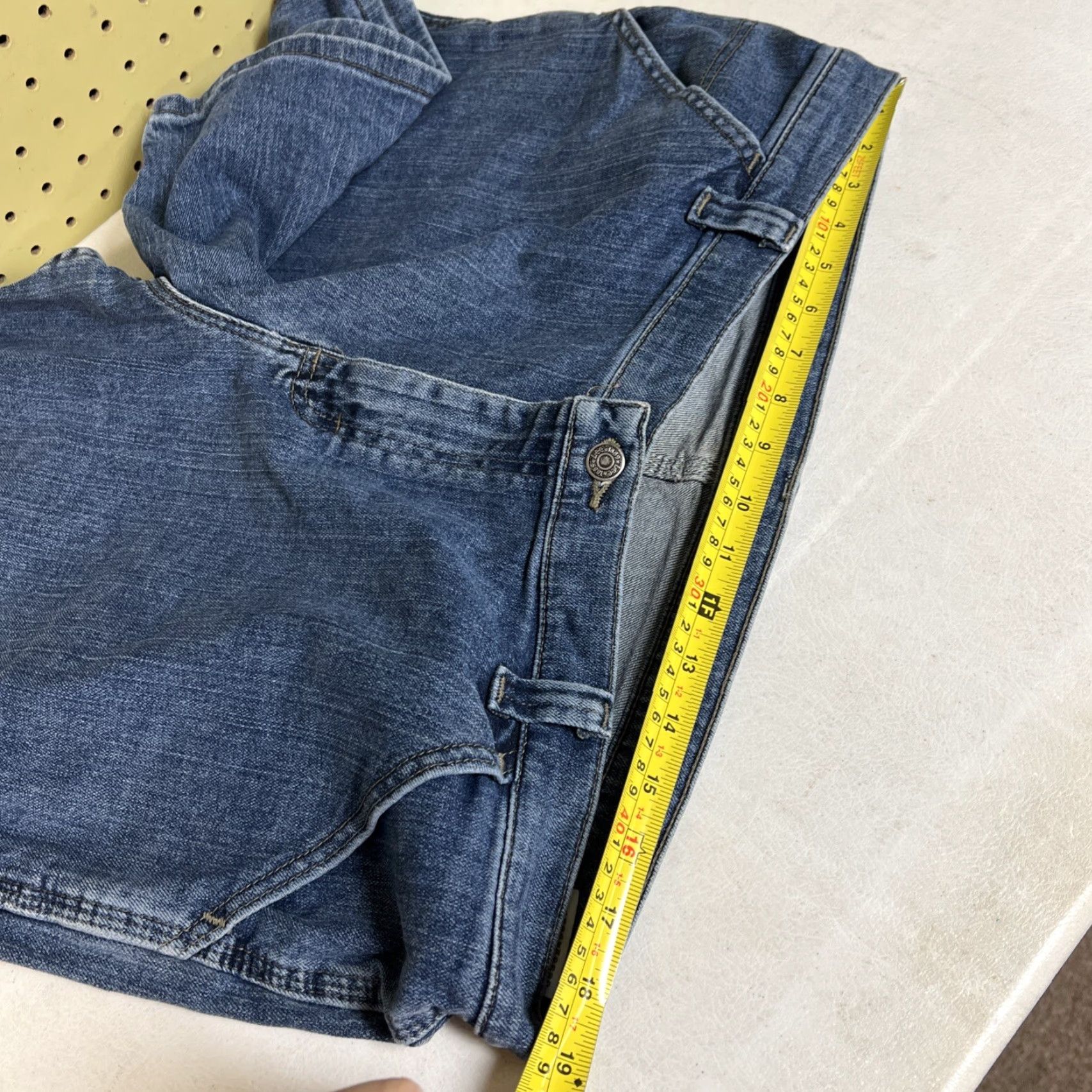 Lee VINTAGE Lee Women's Denim Shorts 18W 38W Carpenter Blue Denim 5-Pocket Regular Rise Mid Front Flat Button Zipper Jeans Short Size 40" / US 18 - 7 Thumbnail