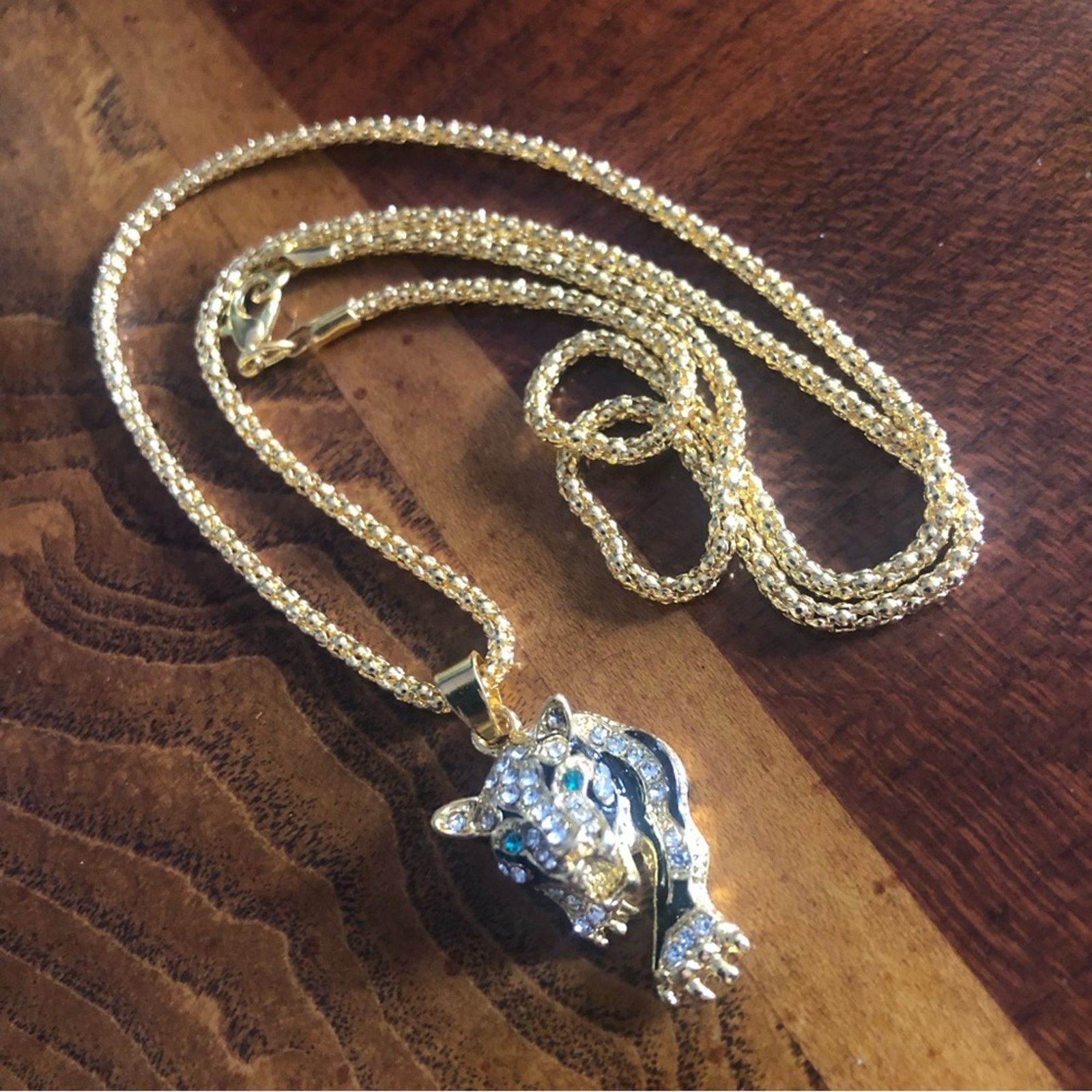Jewelry Growling tiger gold emerald eye pendant necklace Size ONE SIZE - 2 Thumbnail