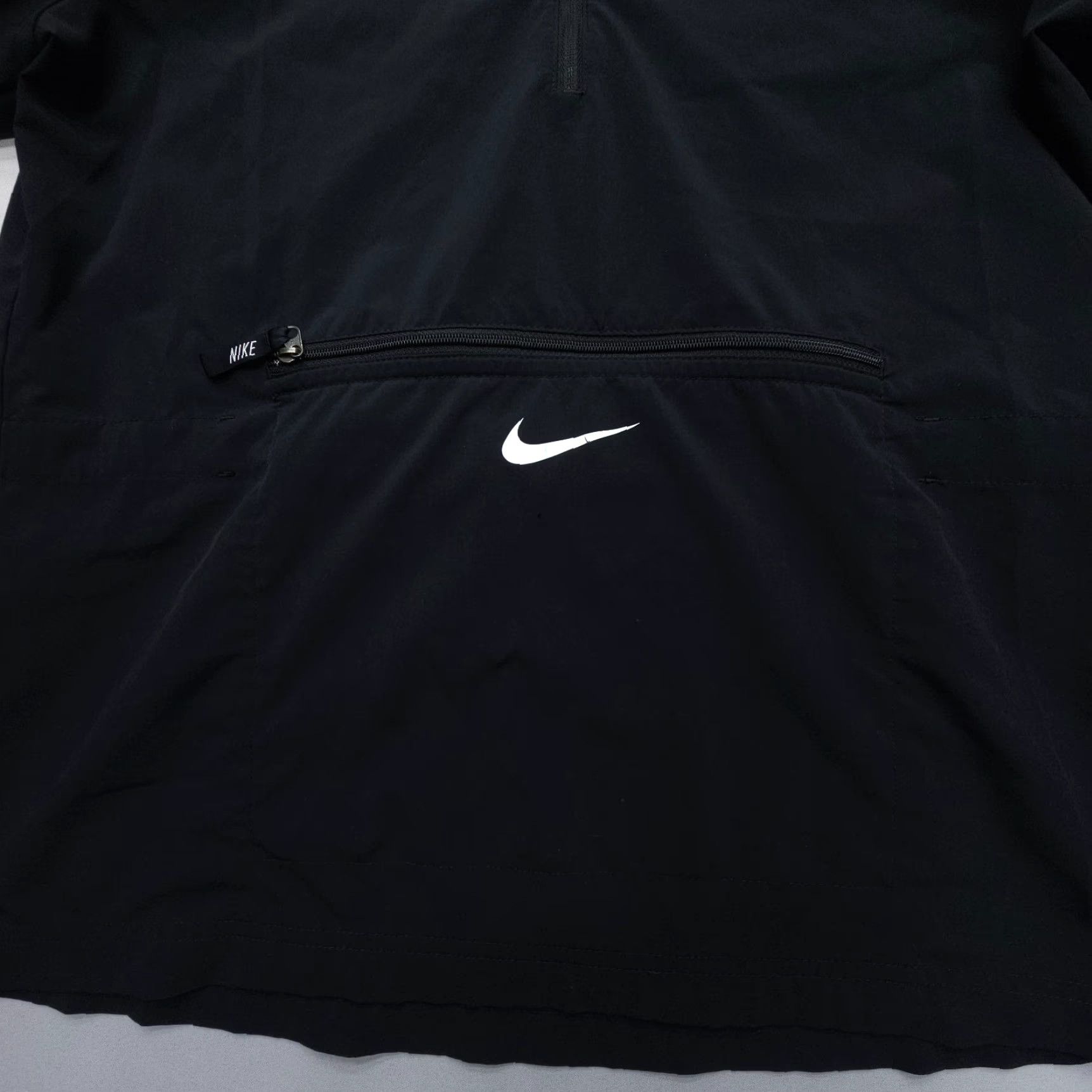 Nike Nike Womens Jacket XS Packable Windbreaker Hooded Anorak Black White Run/Walk Active Gear Size XS / US 0-2 / IT 36-38 - 4 Thumbnail