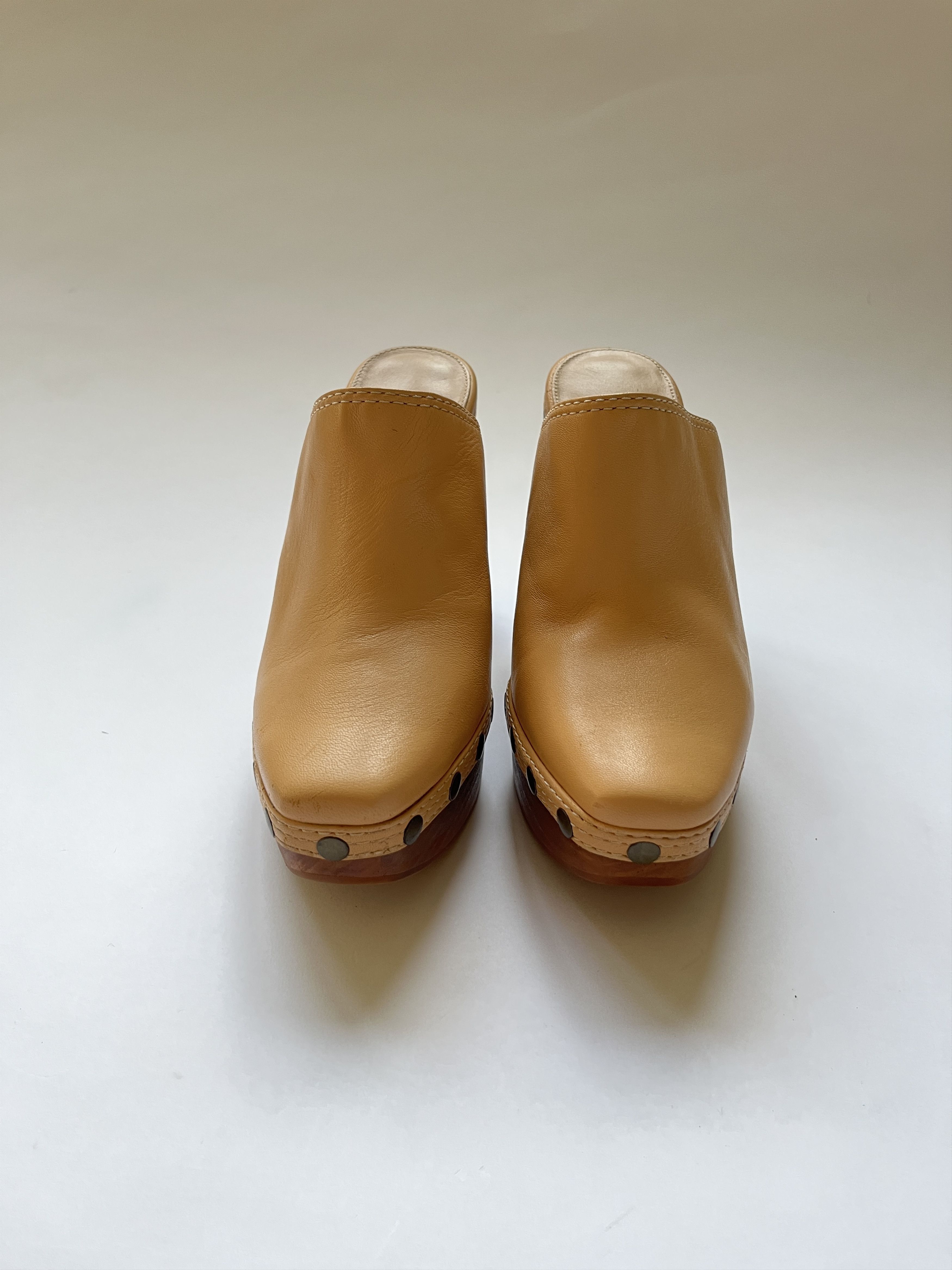 Jacquemus ⚡️QUICK SALE⚡️Jacquemus Beige Les Sabots Leather Clogs Size US 7 / IT 37 - 4 Thumbnail