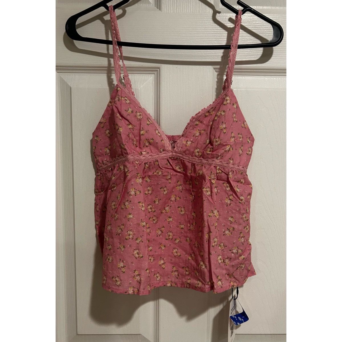 Cider NWT Cider Women’s Pink Floral Tank Top Blouse Sz. XS Size XS / US 0-2 / IT 36-38 - 1 Thumbnail