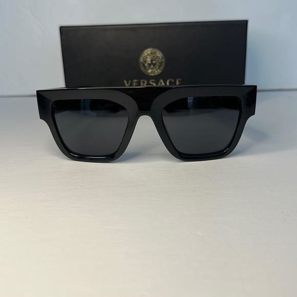 Versace New Versace 4430U Sunglasses GB1/81 - Black - Polar Dark Gre Size ONE SIZE - 7 Thumbnail