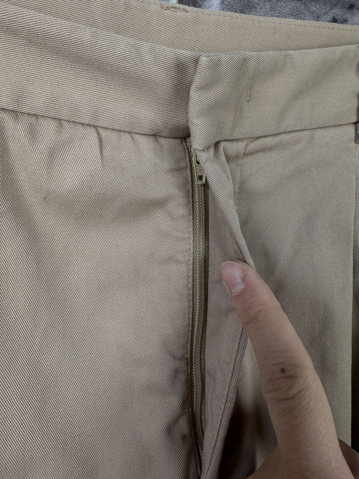 Gucci × RED Valentino × Valentino Women’s Red Valentino Pleated Trousers Size 30" / US 8 / IT 44 - 7 Thumbnail