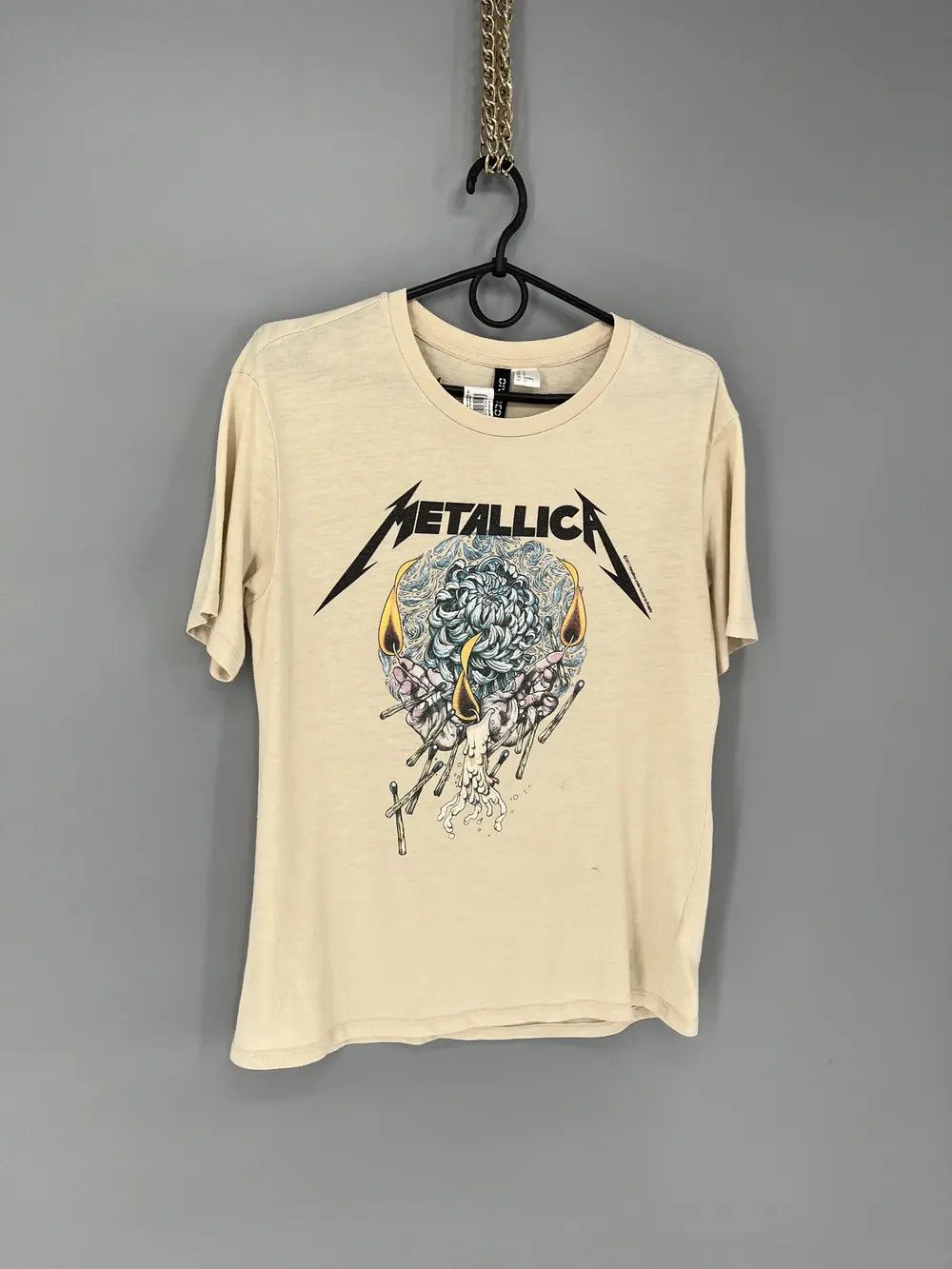 Band Tees Vintage Y2K Metallica Band Tour Distressed Tshirt Streetwear Size US S / EU 44-46 / 1 - 2 Thumbnail
