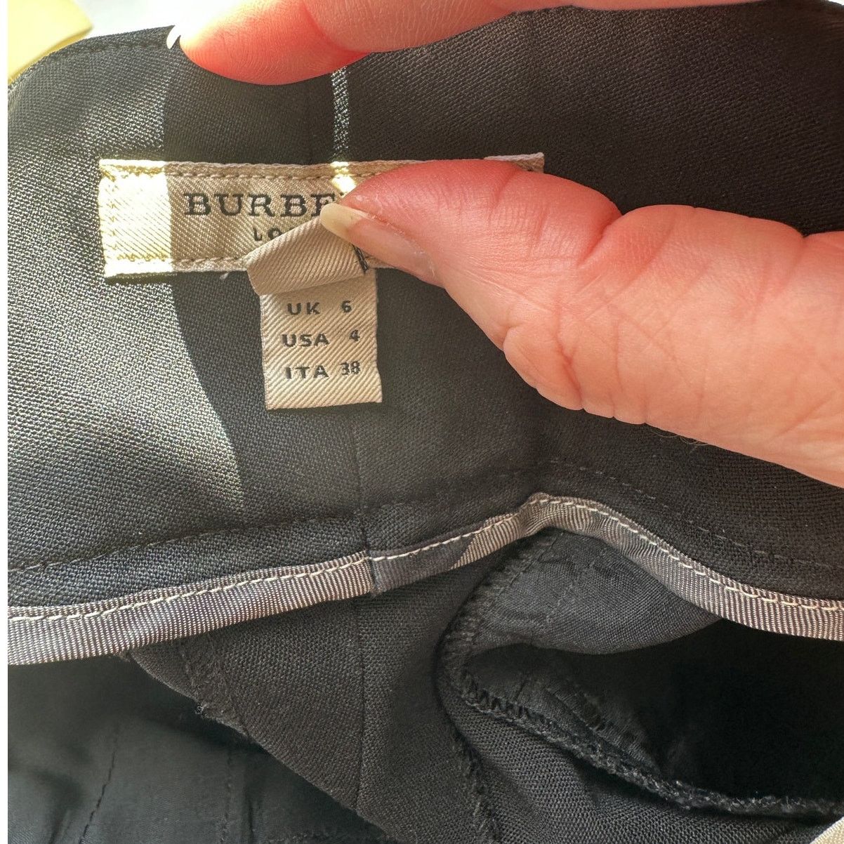 Burberry Burberry Wool Black Wide Leg Double Button Trouser Pockets 4 Size 27" / US 4 / IT 40 - 12 Thumbnail