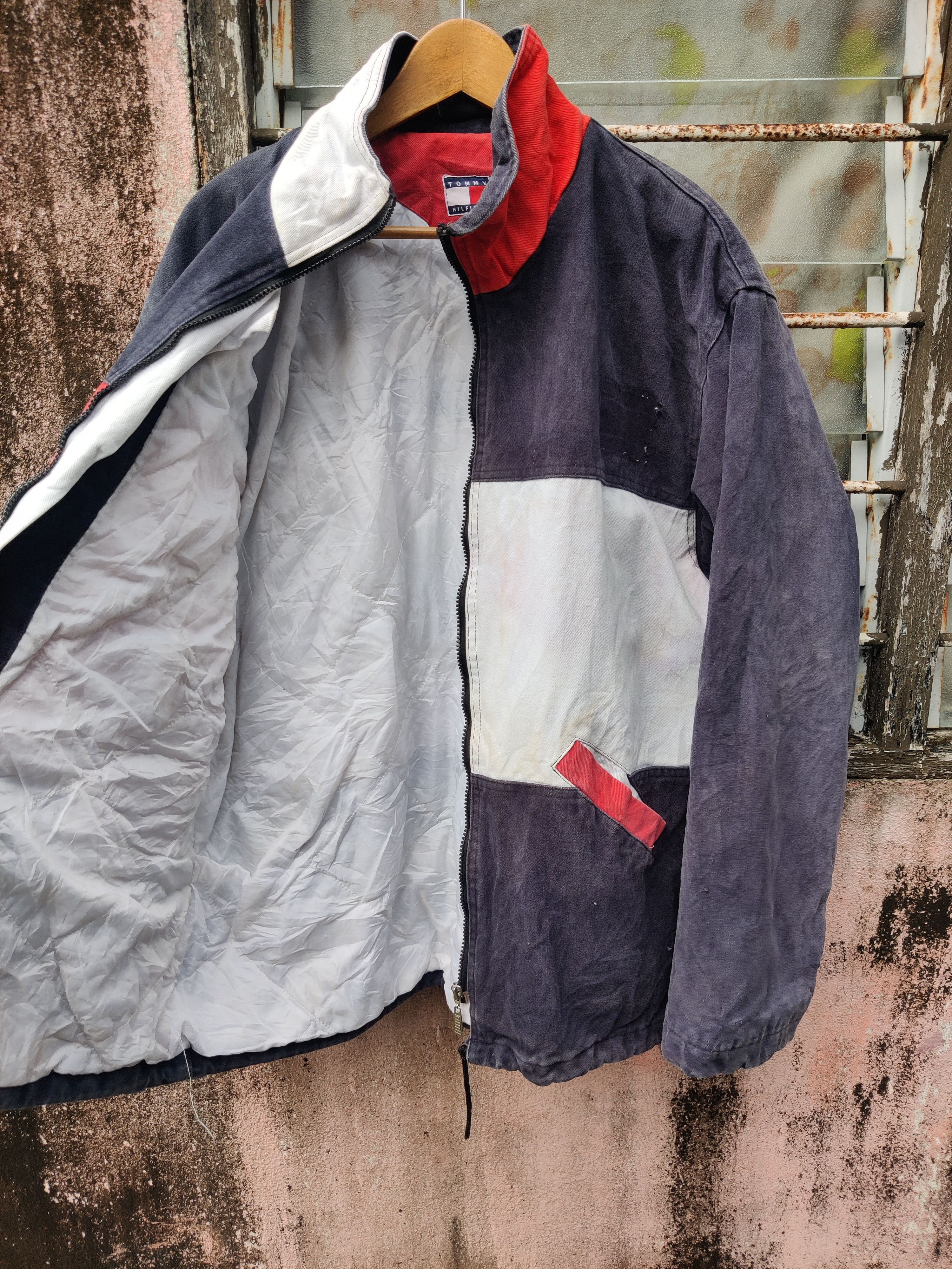 Tommy Hilfiger Vintage Distressed Rare Tommy Hilfiger Spell Out Jacket Size US M / EU 48-50 / 2 - 9 Thumbnail