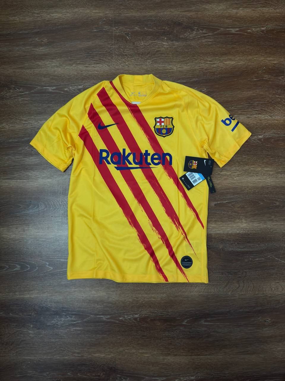 Nike Barcelona 2019-2020 fourth kit Size US M / EU 48-50 / 2 - 1 Thumbnail