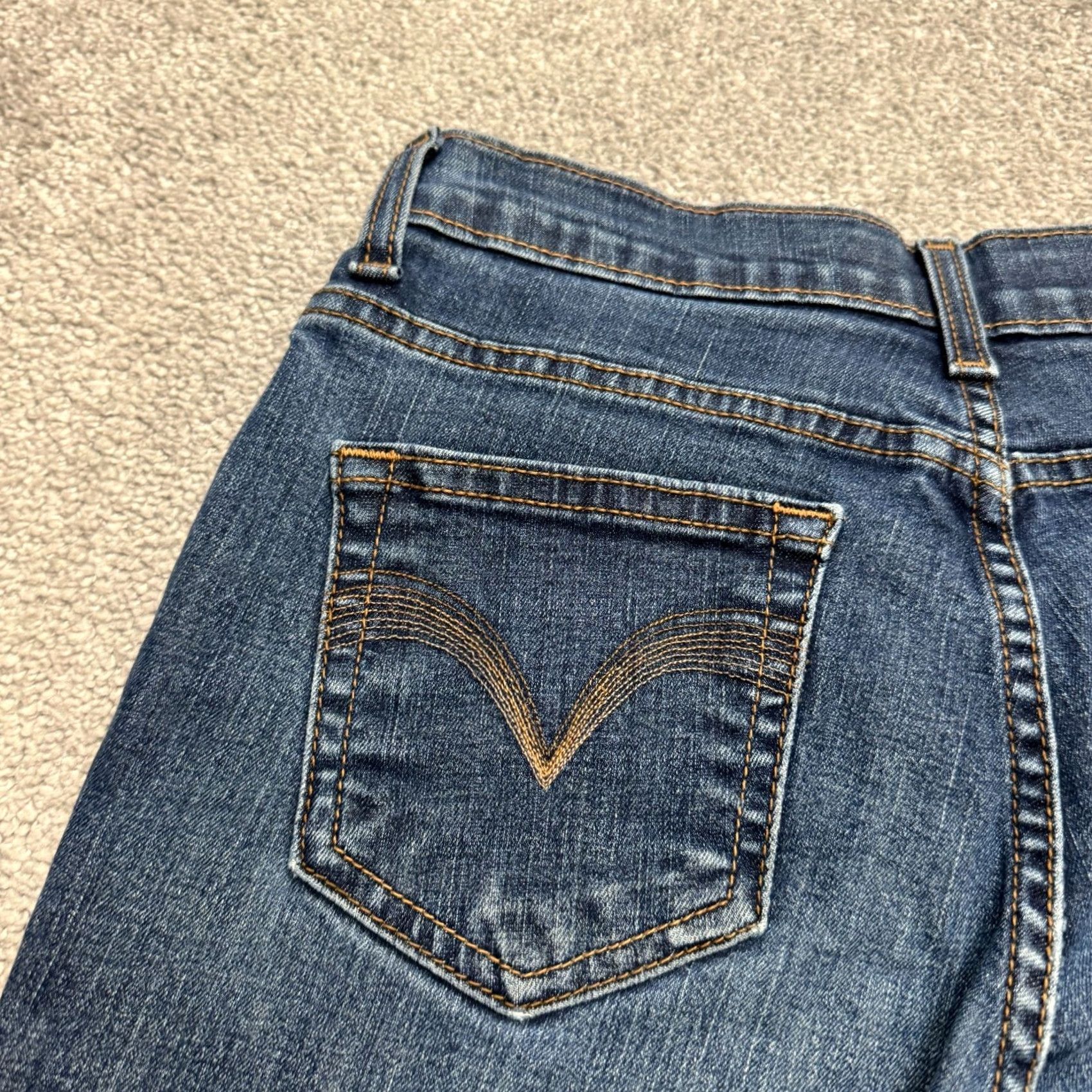 Levi's Levis 512 Slim Straight Jeans Blue Medium Wash 6 Women Denim 27in Waist 31in Inseam - 5-Pocket Button Zip Size 28" / US 6 / IT 42 - 6 Thumbnail