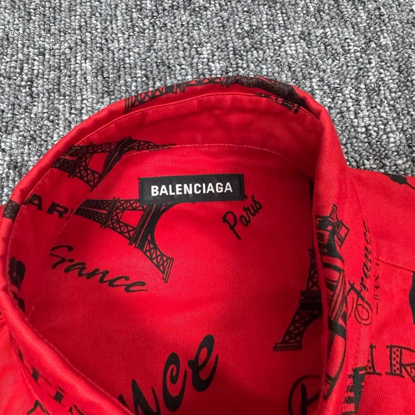 Balenciaga Red Paris Eiffel Tower Print Short Sleeve Shirt Size US S / EU 44-46 / 1 - 4 Thumbnail