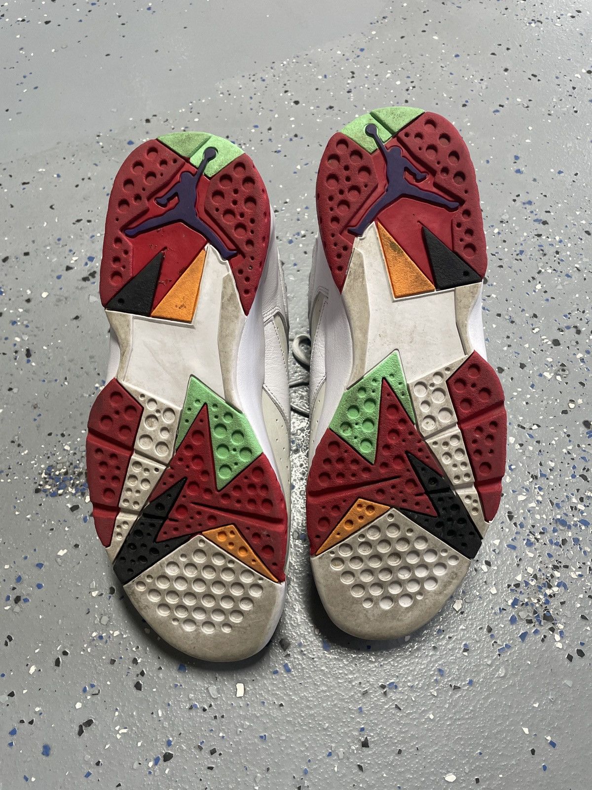 Jordan Brand × Nike Jordan 7 Hare 2015 Size US 9.5 / EU 42-43 - 5 Thumbnail