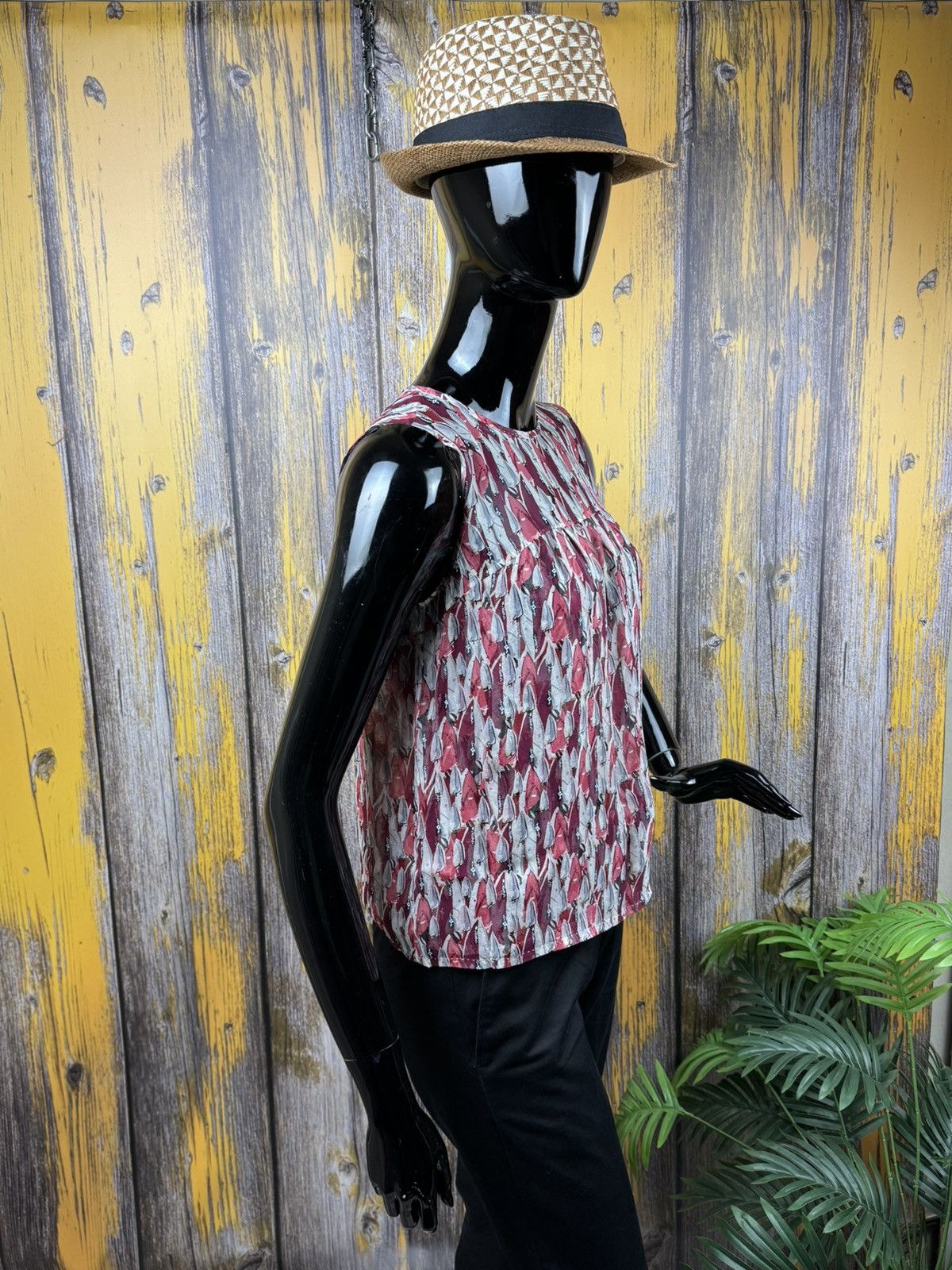 Louis Vuitton Louis Vuitton Silk Sleeveless Blouse Multicolour Size 36 FR Size XS / US 0-2 / IT 36-38 - 8 Thumbnail