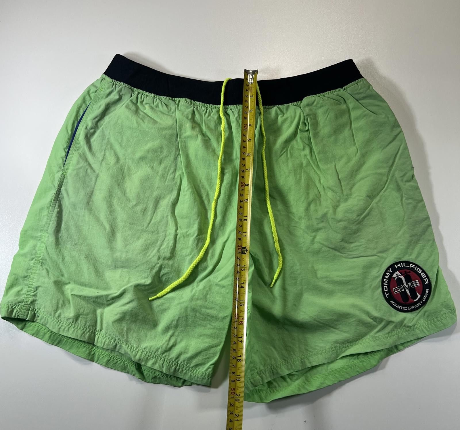 Tommy Hilfiger Vintage Hilfiger Green and Blue Men's shorts XL Size US 36 / EU 52 - 9 Thumbnail